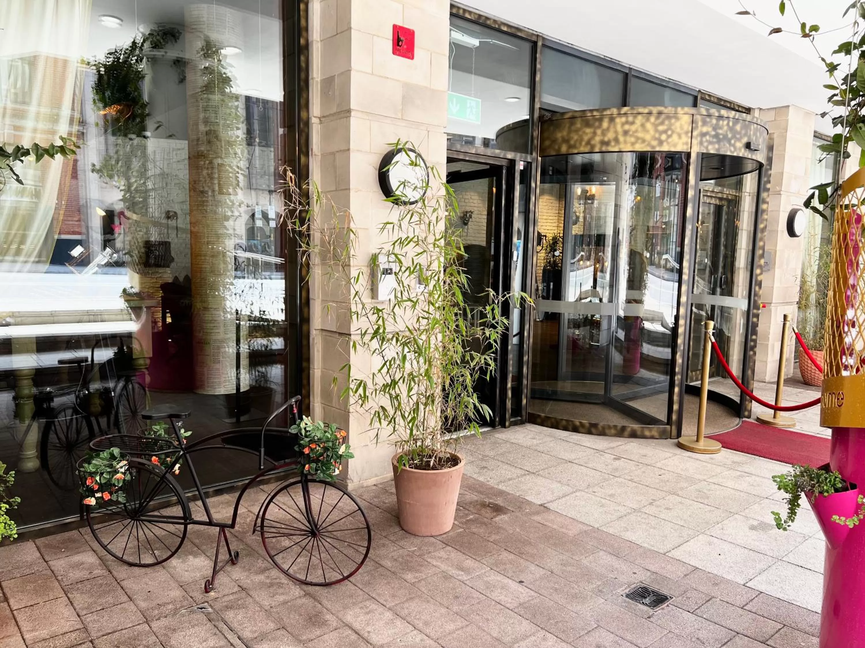 Facade/entrance in ibis Styles London Southwark - near Borough Market