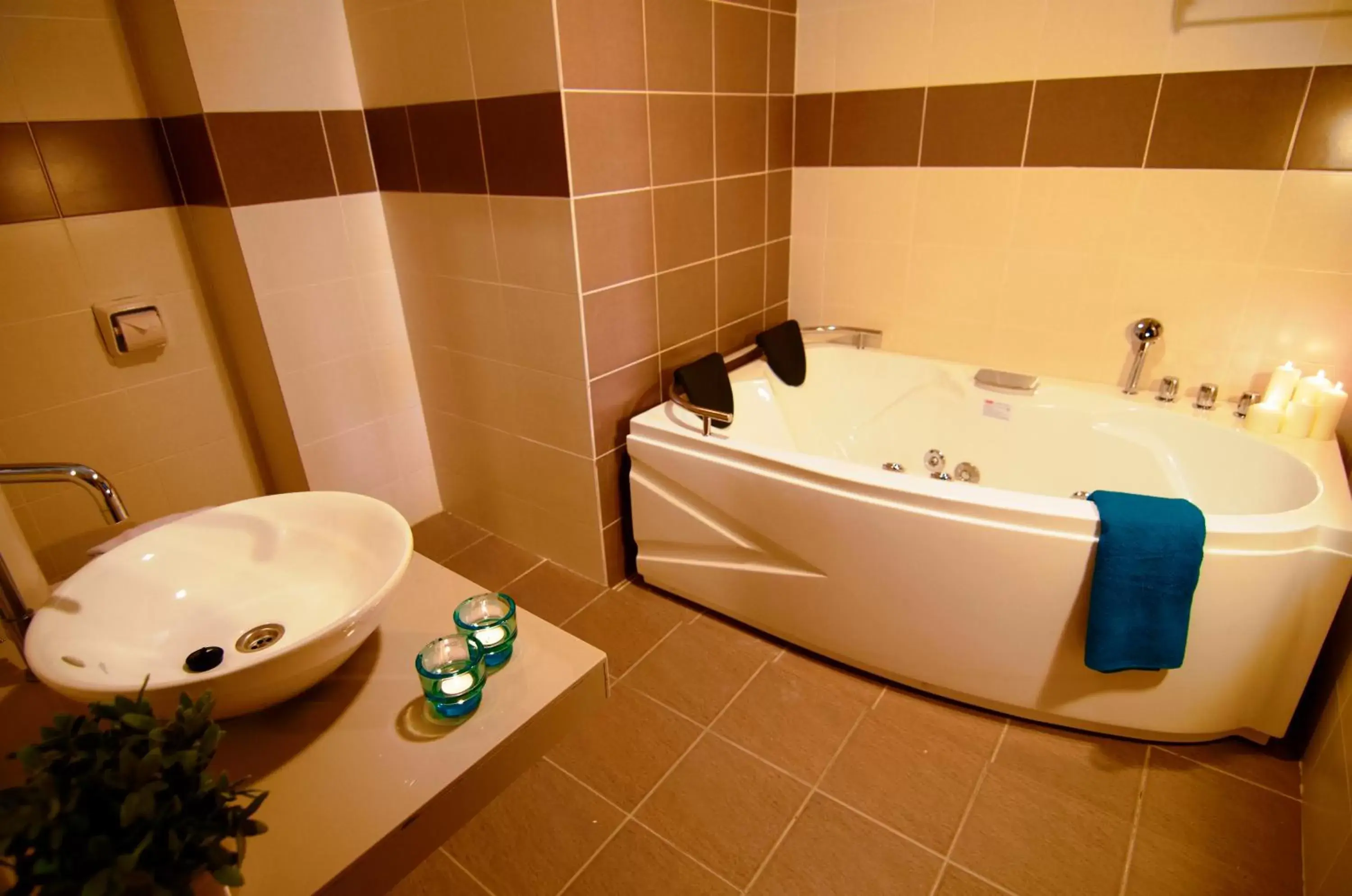 Bathroom in Bayou Lagoon Park Resort