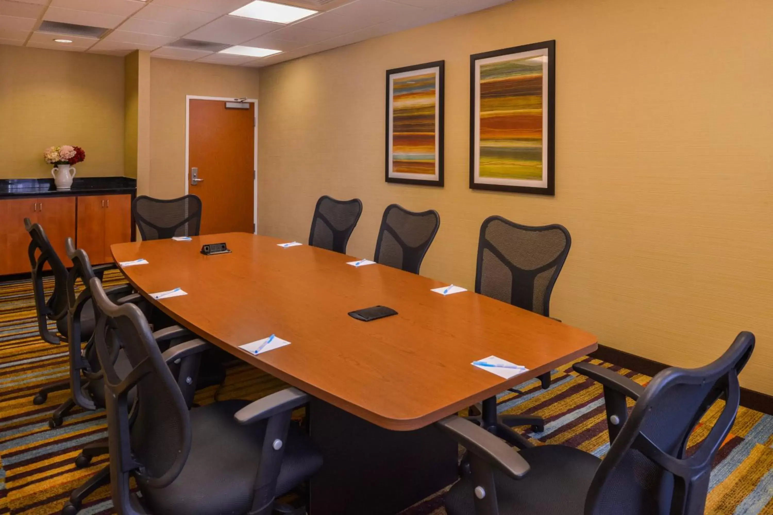 Meeting/conference room in Fairfield Inn & Suites Santa Maria