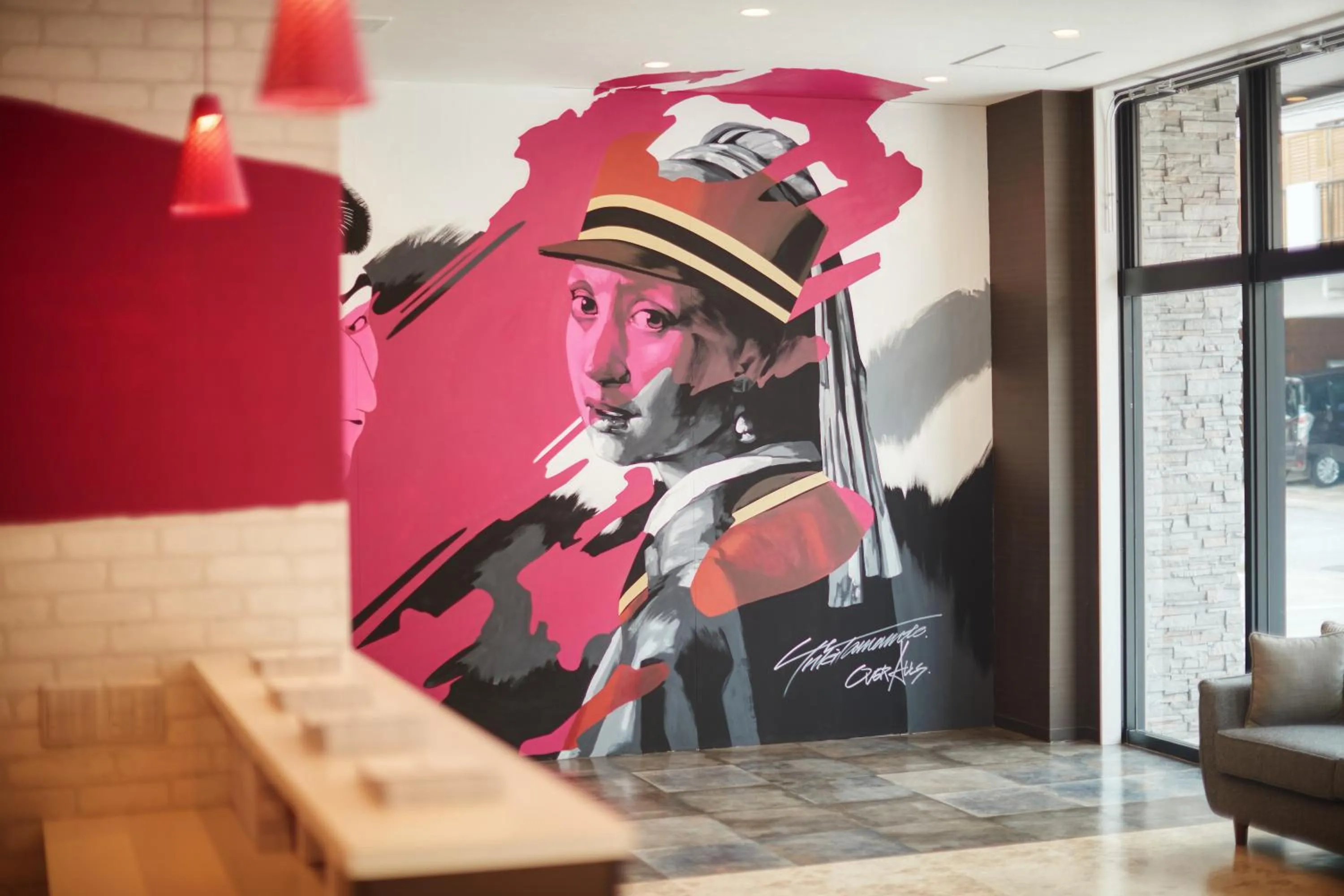 Lobby or reception in New Normal Hotel in NAMINOUE ニューノーマルホテルイン波の上