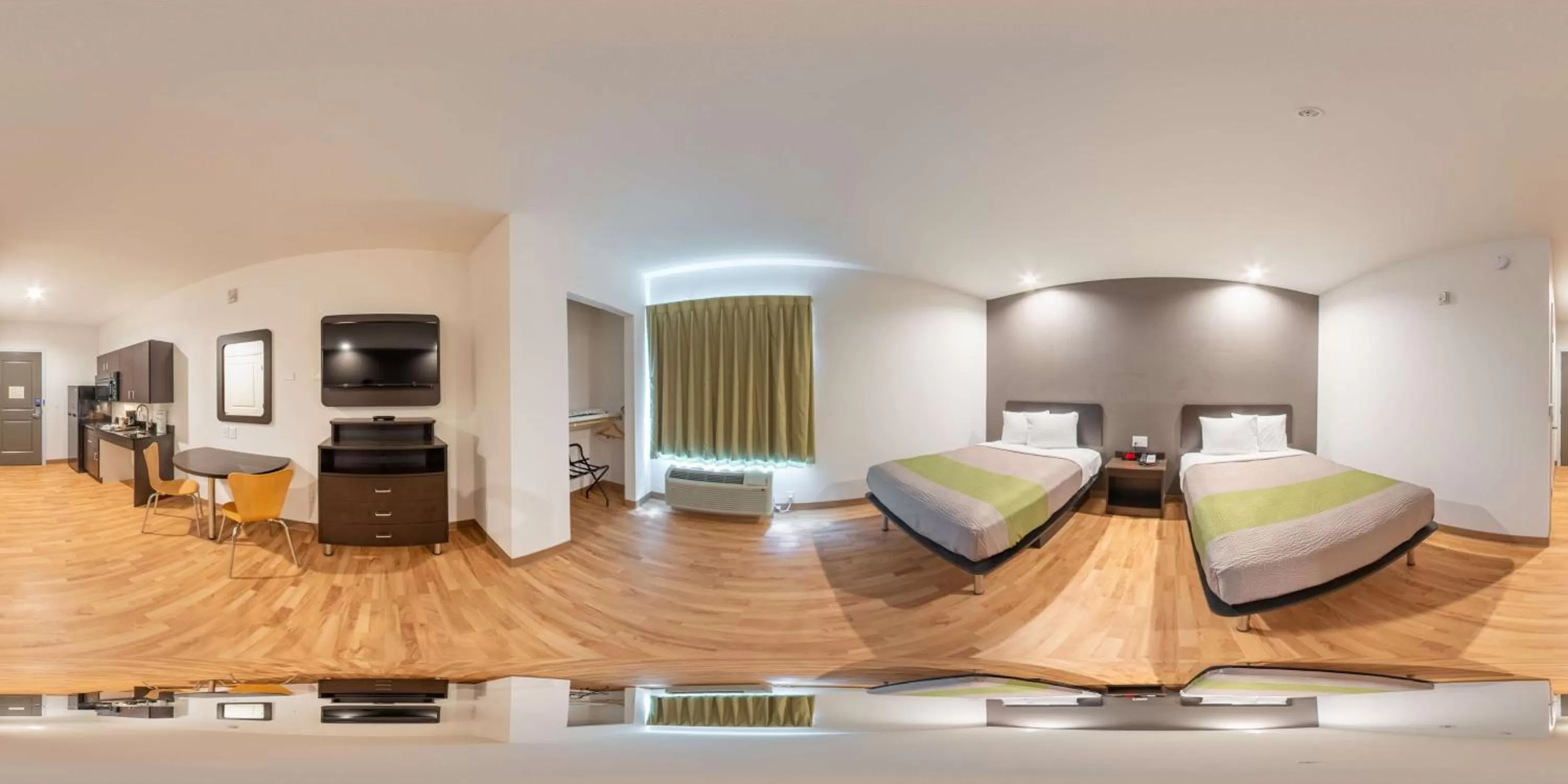 TV and multimedia, Bed in Studio 6 Lake Charles