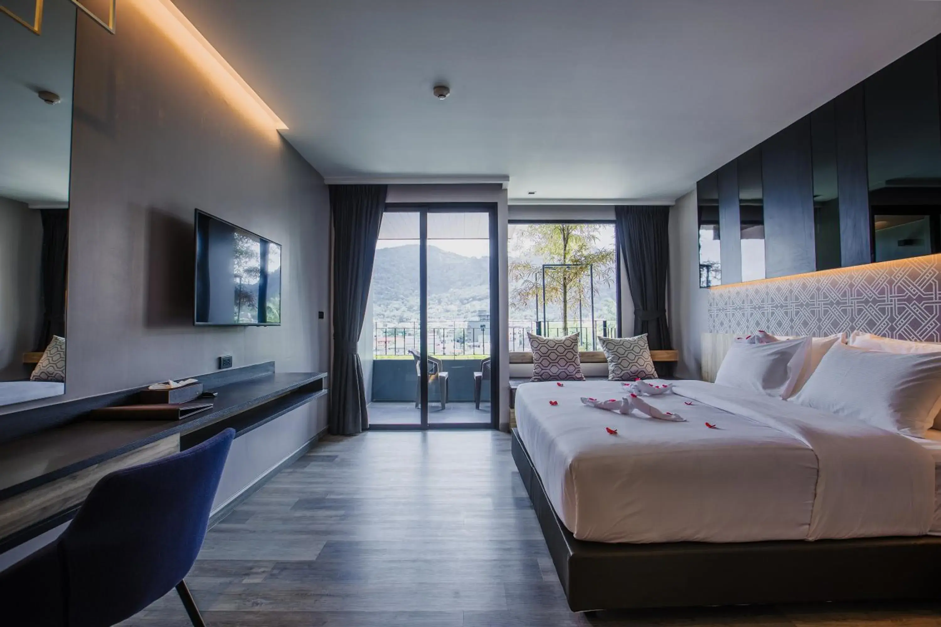 Shower in Rak Elegant Hotel Patong - SHA Extra Plus