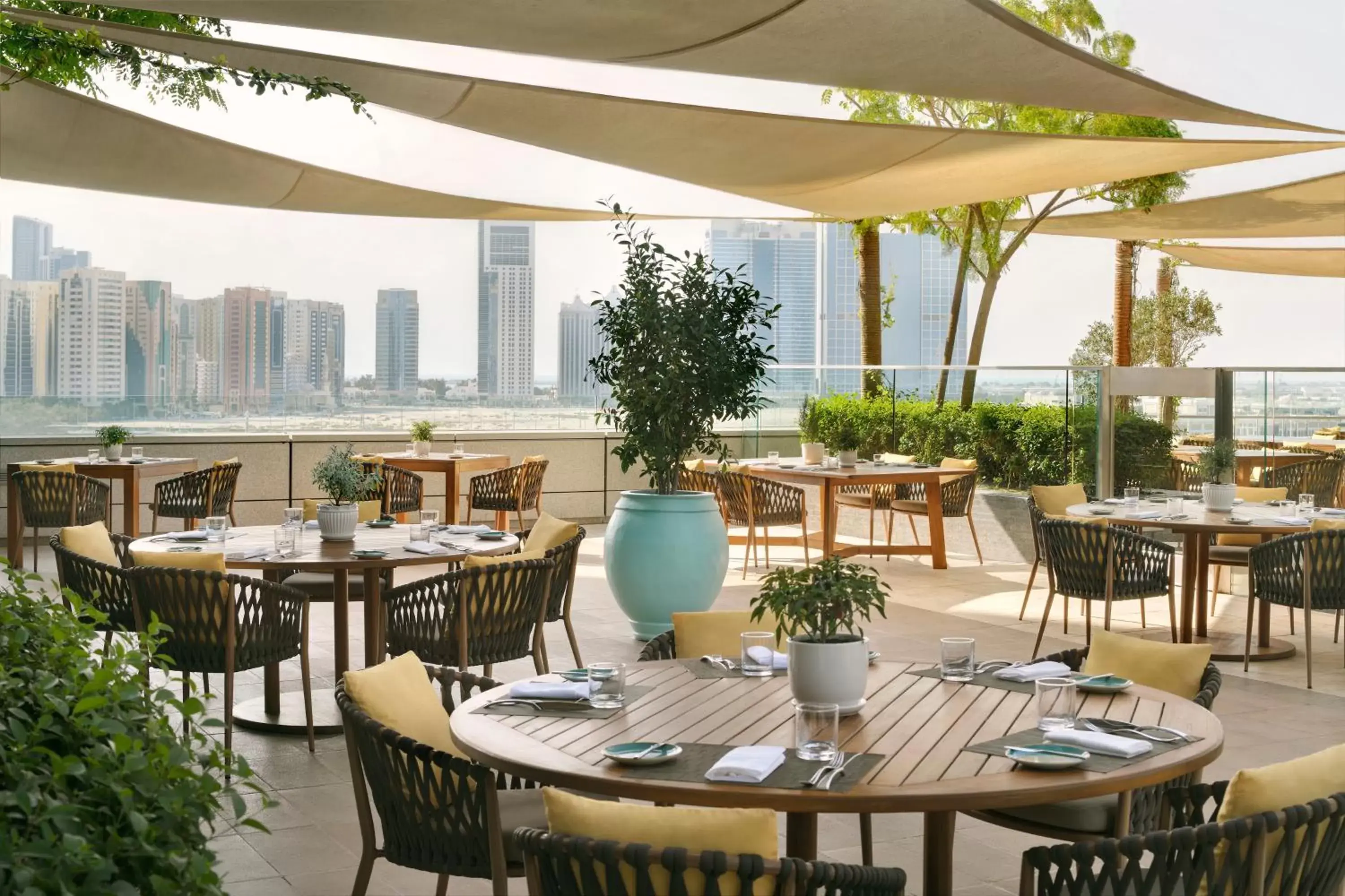 Restaurant/places to eat in Rosewood Abu Dhabi Restaurant/places to eat in Rosewood Abu Dhabi