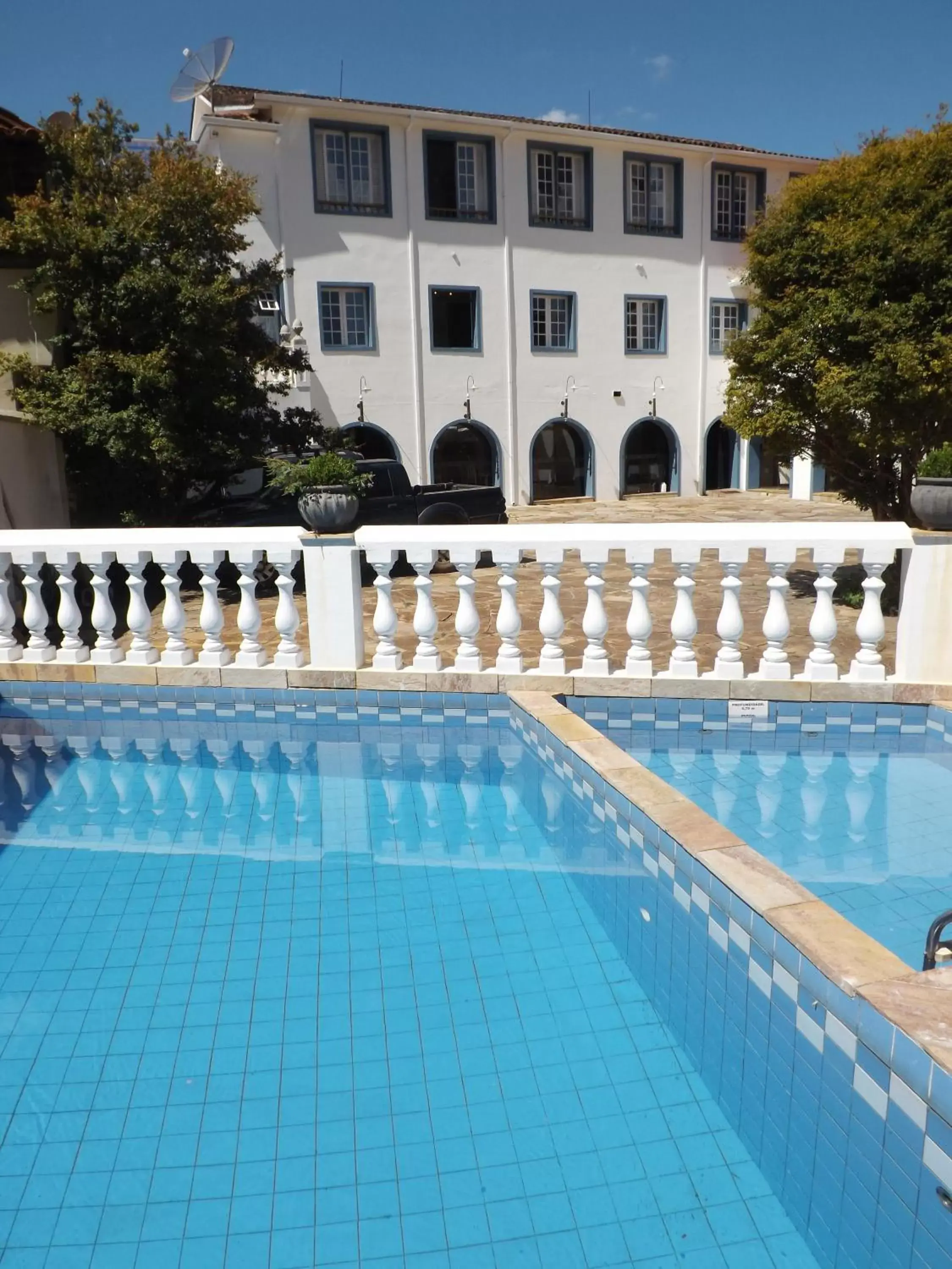 Swimming pool, Property Building in Hotel Solar de Maria