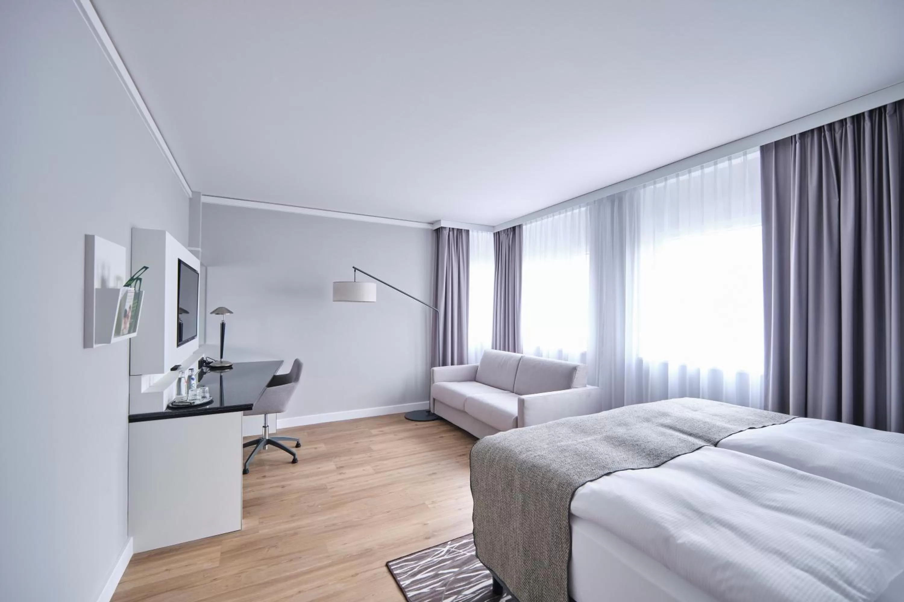 Bedroom, Bed in Holiday Inn Berlin Airport - Conference Centre by IHG