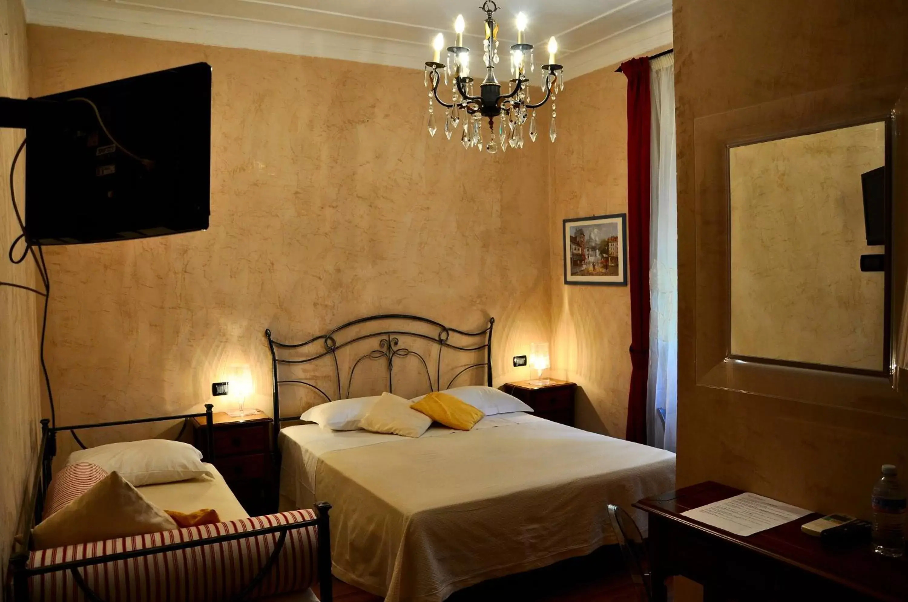 Bedroom, Bed in Locanda Villa Moderna