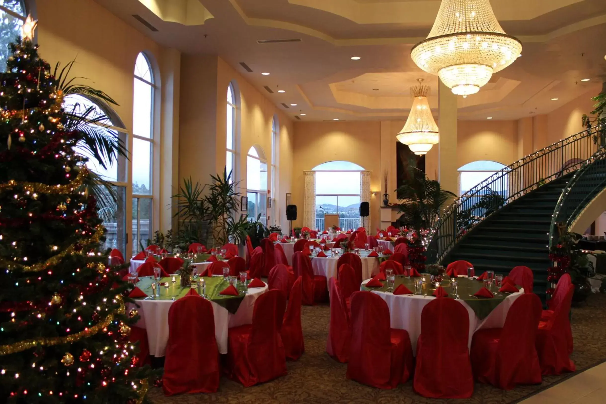 Lobby or reception, Banquet Facilities in Forest Villas Hotel