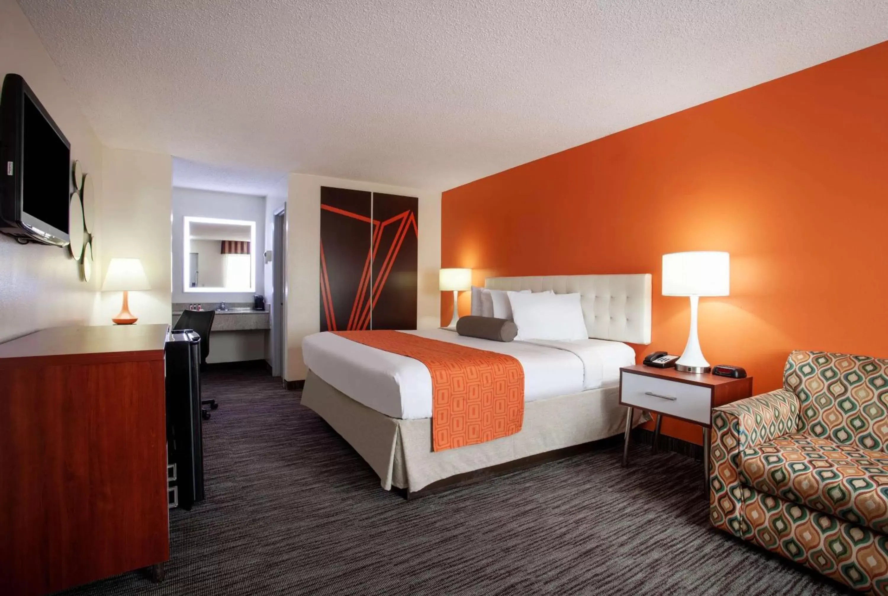 Photo of the whole room, Bed in Howard Johnson by Wyndham Vero Beach/I-95