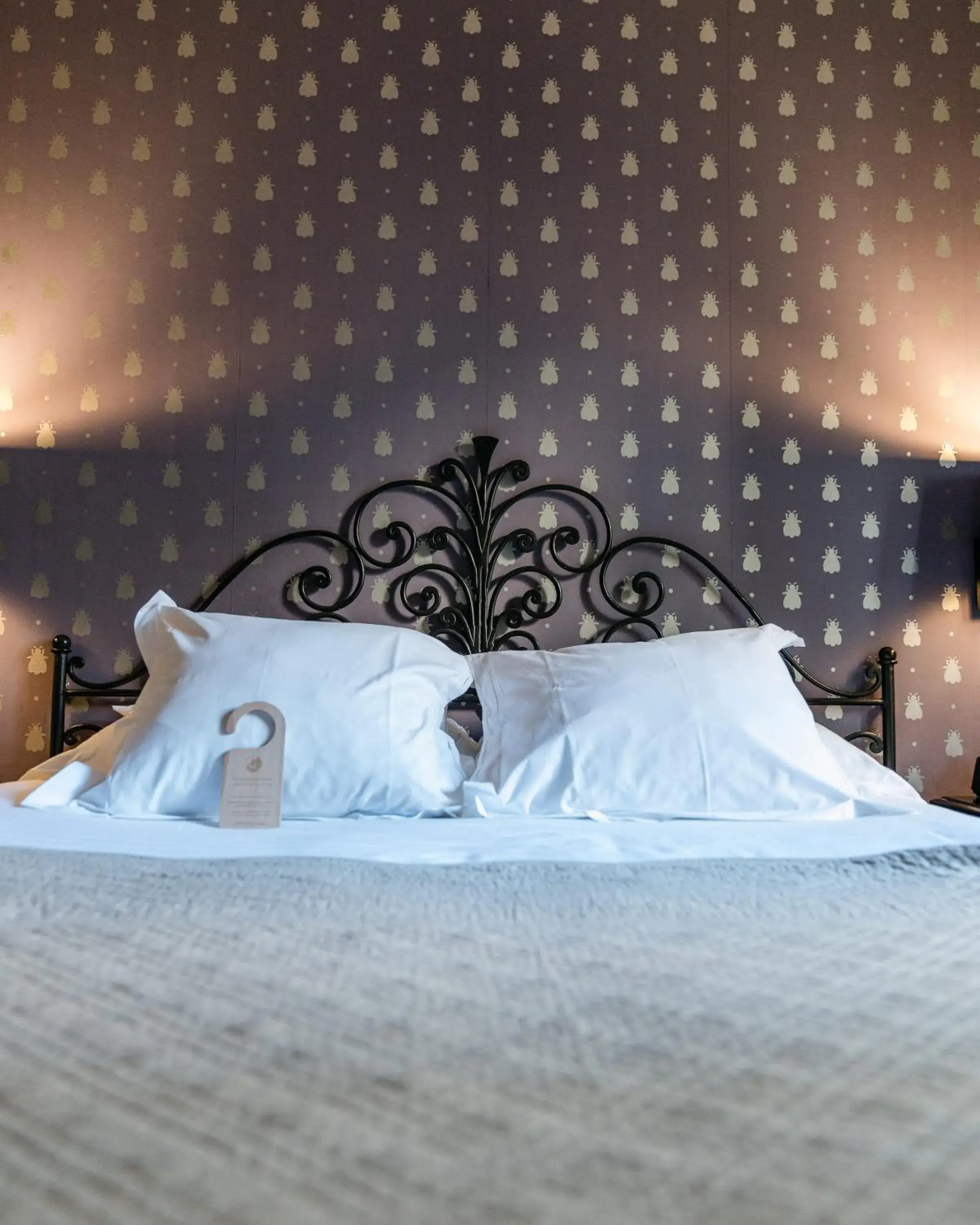 Bedroom, Bed in Hotel Le Grimaldi by Happyculture