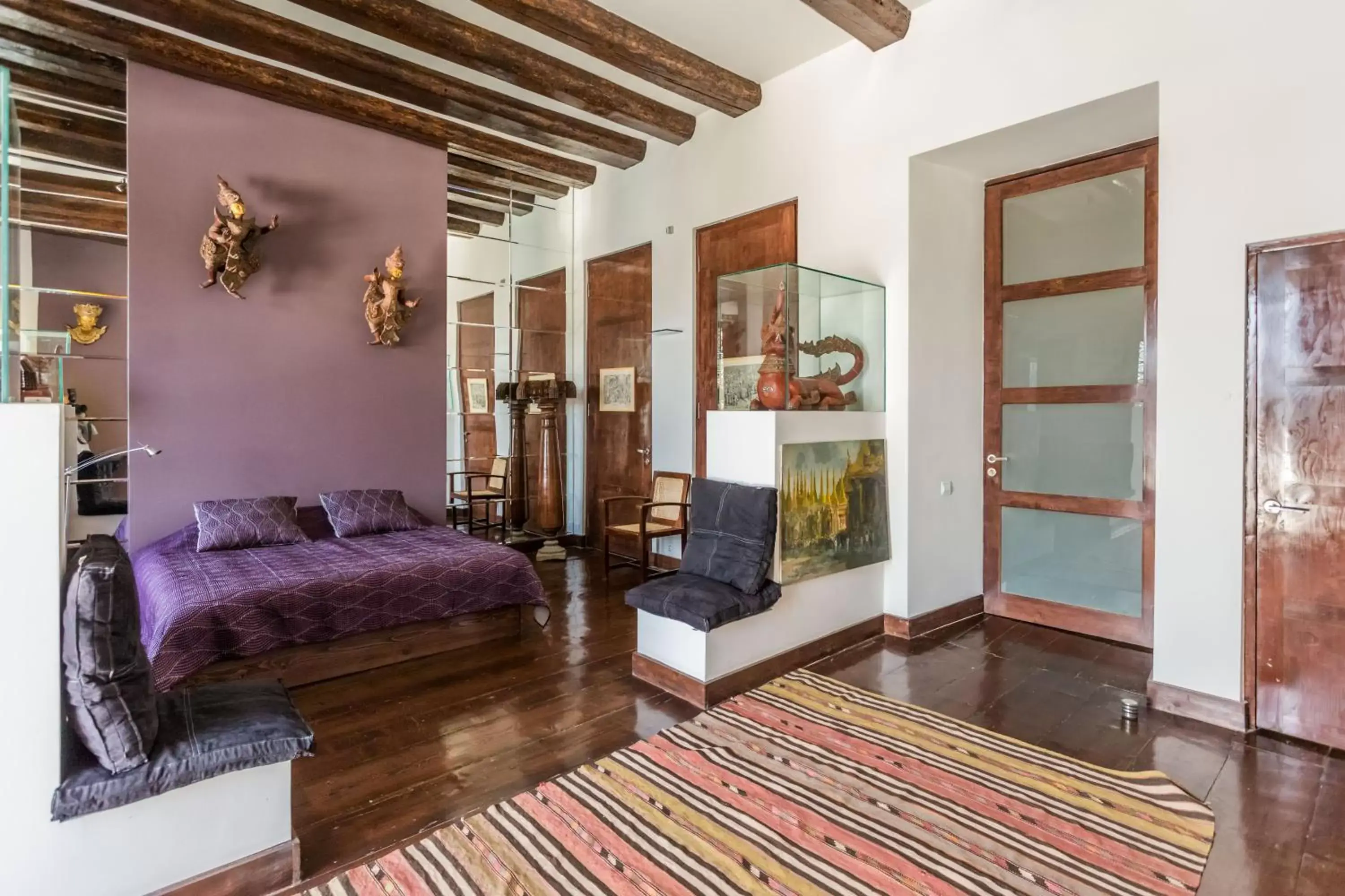 Bedroom, Seating Area in Castle in Old Town