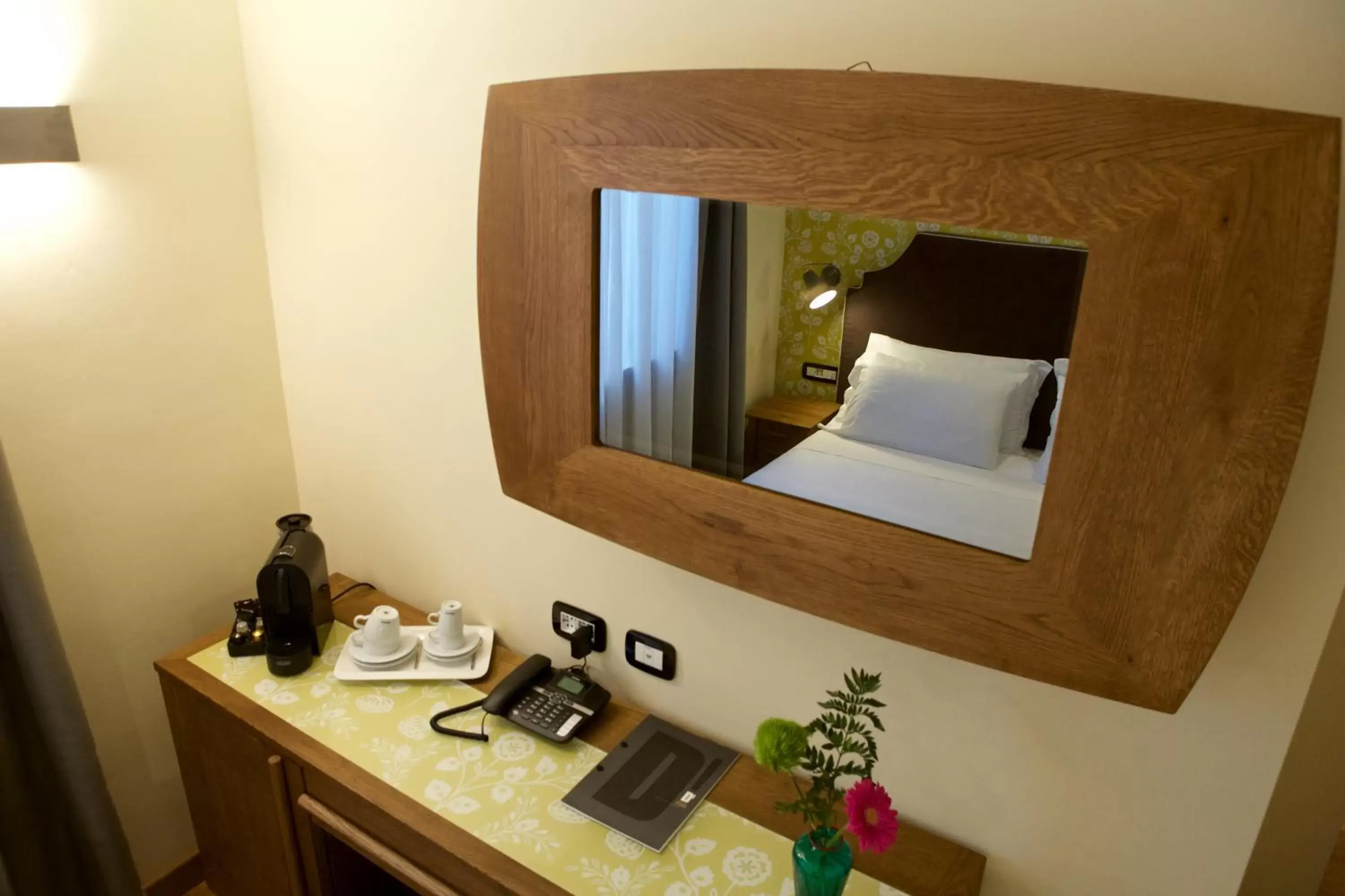 TV and multimedia, Bathroom in Duca D'Aosta Hotel