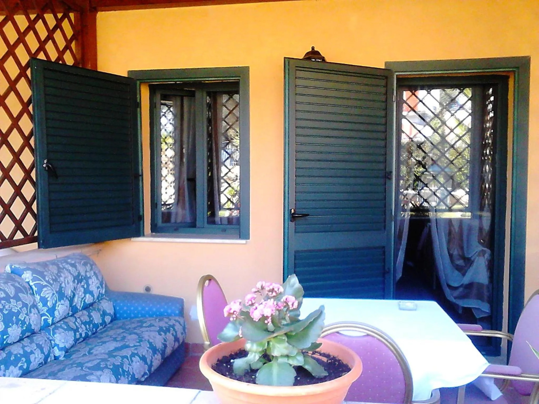 Patio in Green Park Hotel