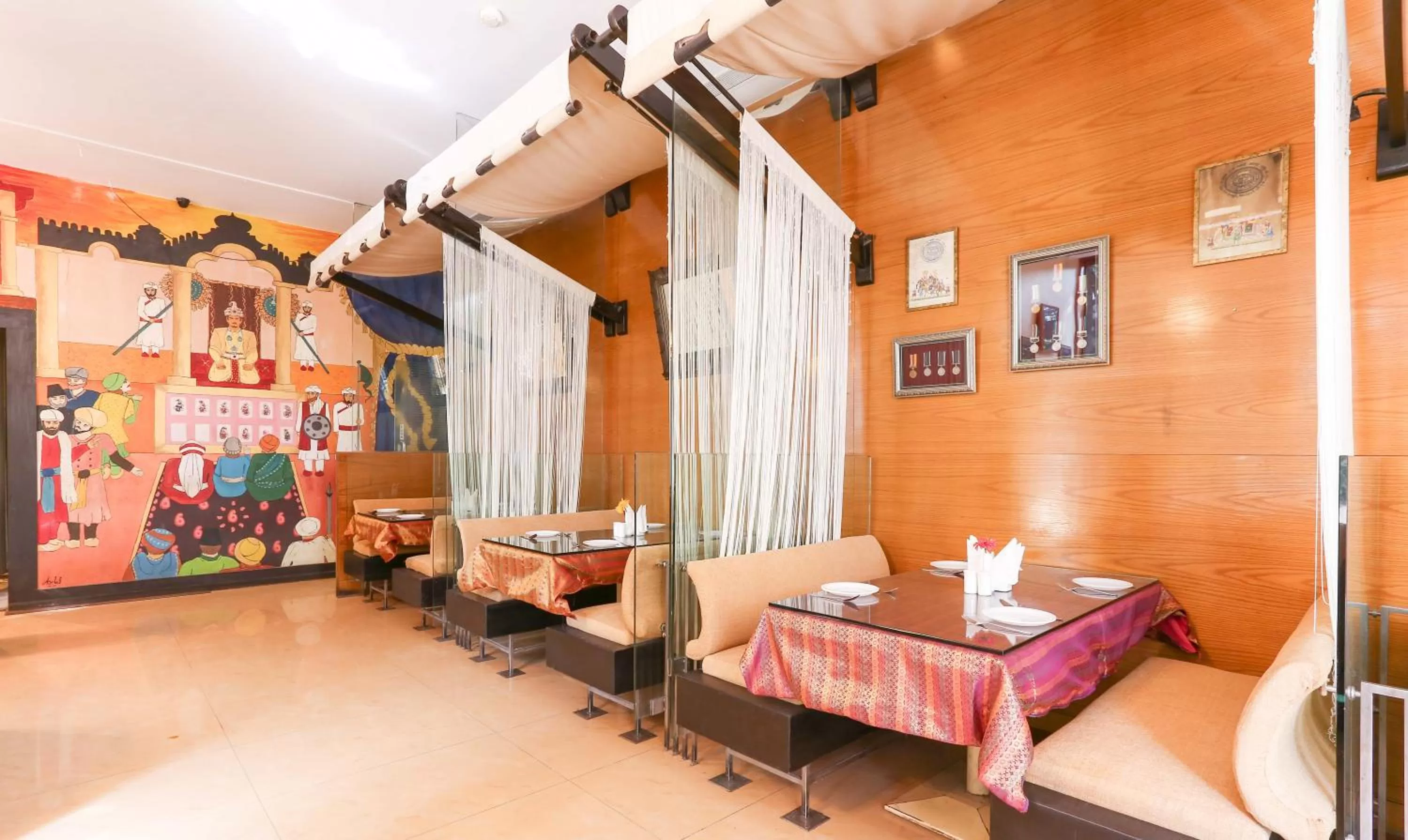 Restaurant/places to eat, Bed in Treebo Regency - Bund Garden, Dhole Patil Road