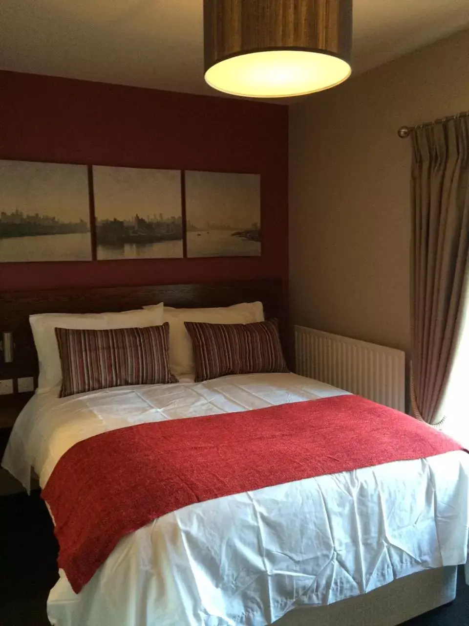 Bed, Room Photo in Woolpack Pub & Kitchen