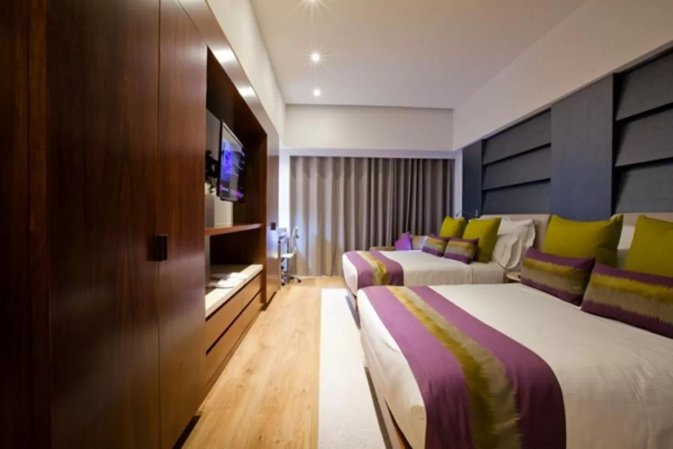 Photo of the whole room, Bed in HS HOTSSON Hotel Leon