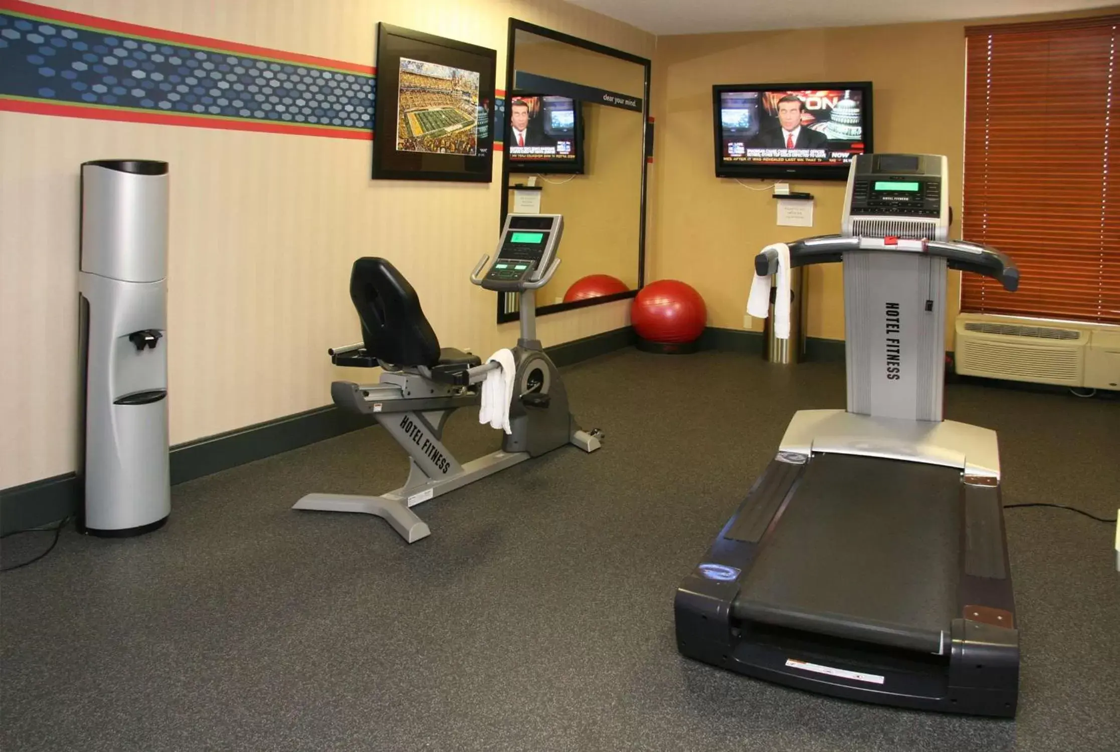 Fitness centre/facilities, Fitness Center/Facilities in Hampton Inn Washington