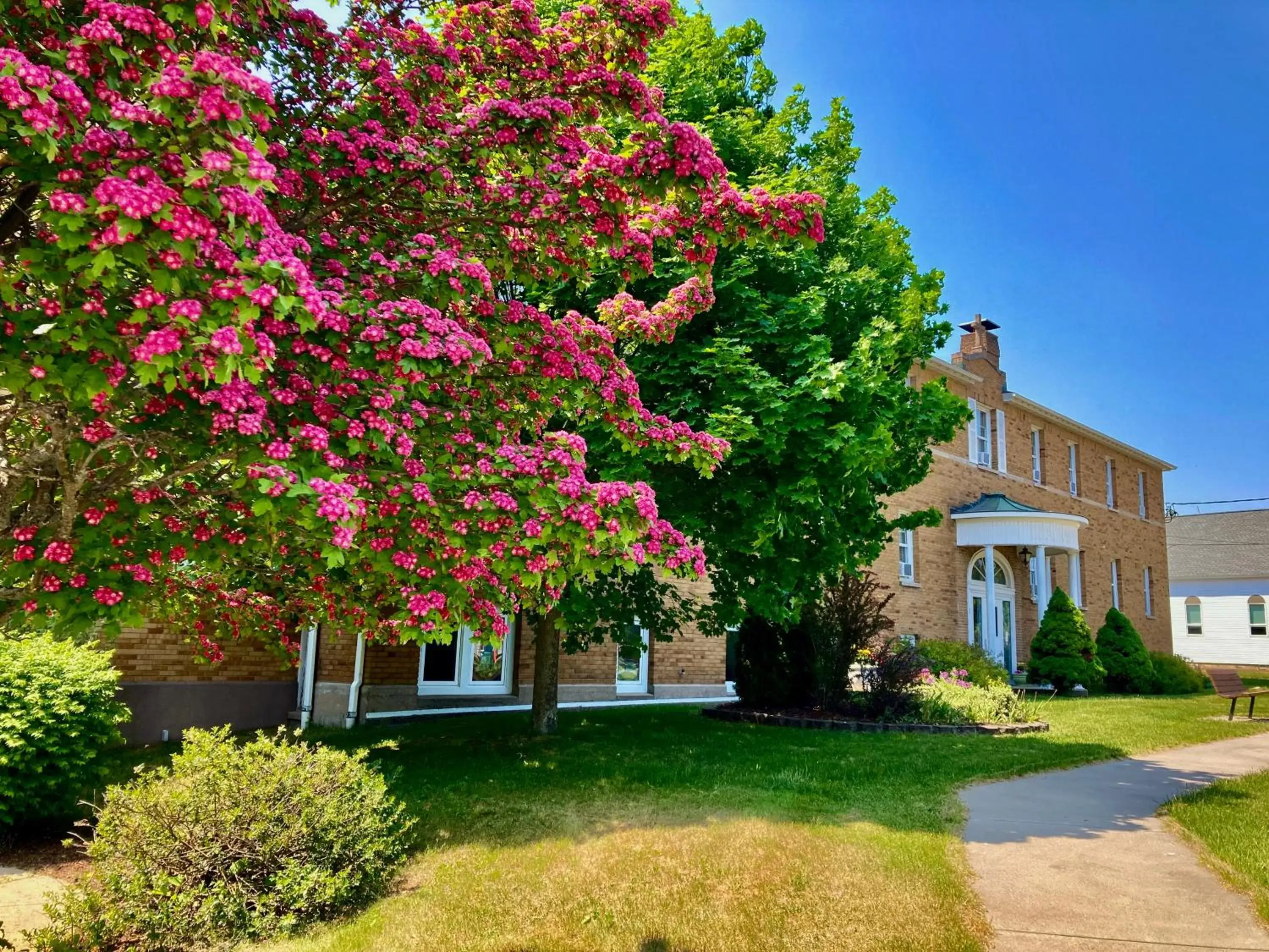 Property Building in Garden Grove Retreat & Lodging near Pictured Rocks, Fayette, Trails