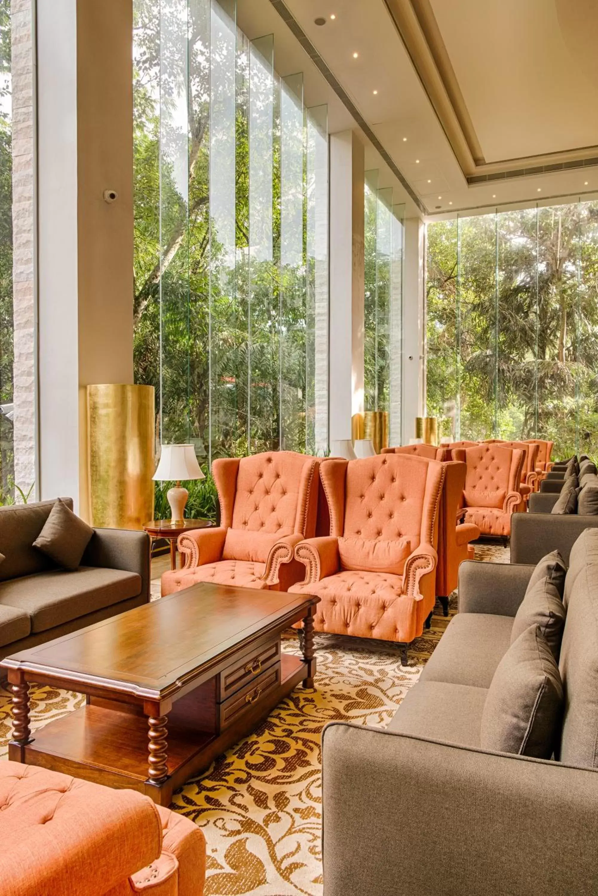 Lobby or reception, Seating Area in The Golden Crown Hotel