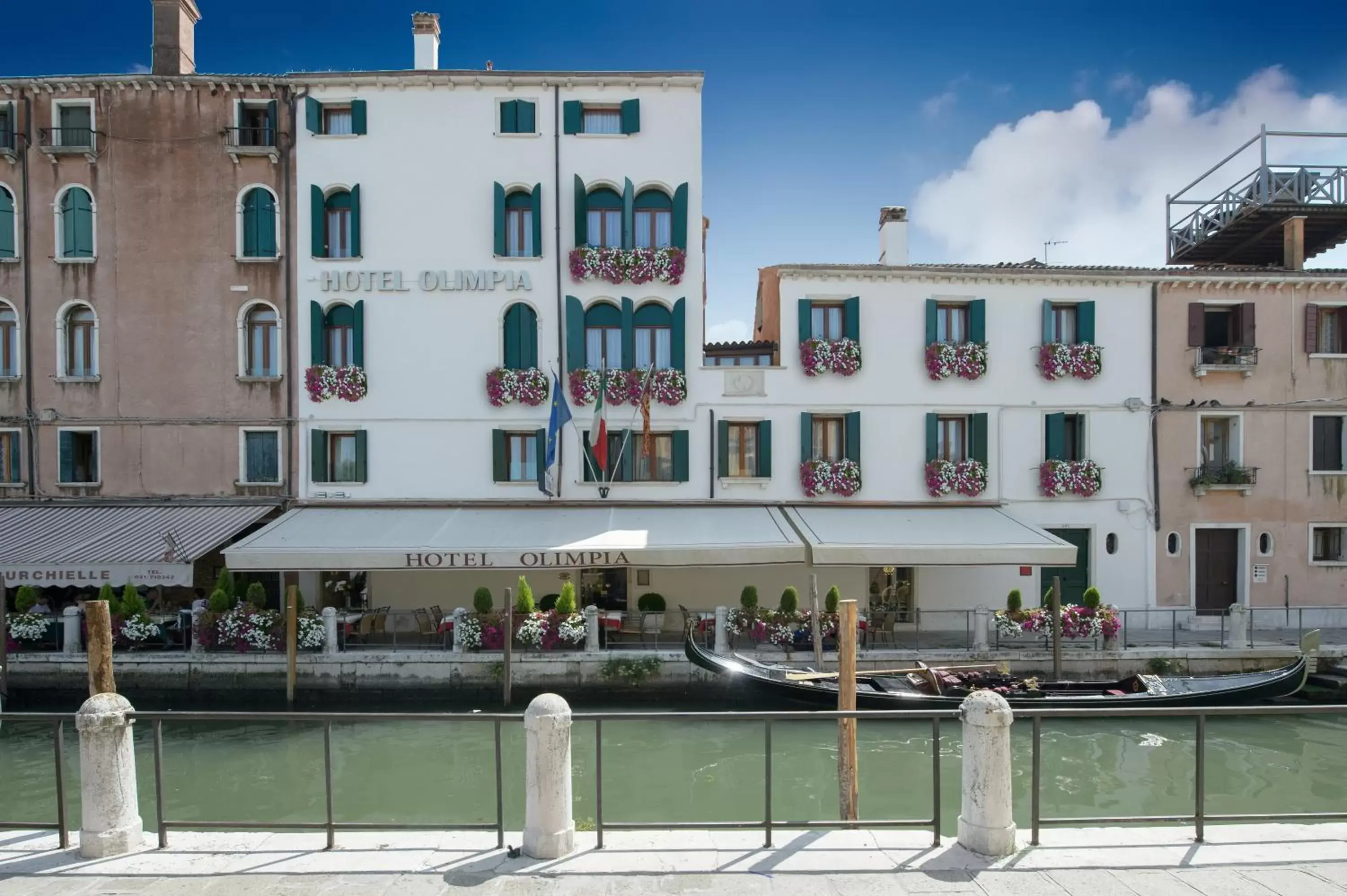 Facade/entrance, Property Building in Hotel Olimpia Venice, BW Signature Collection