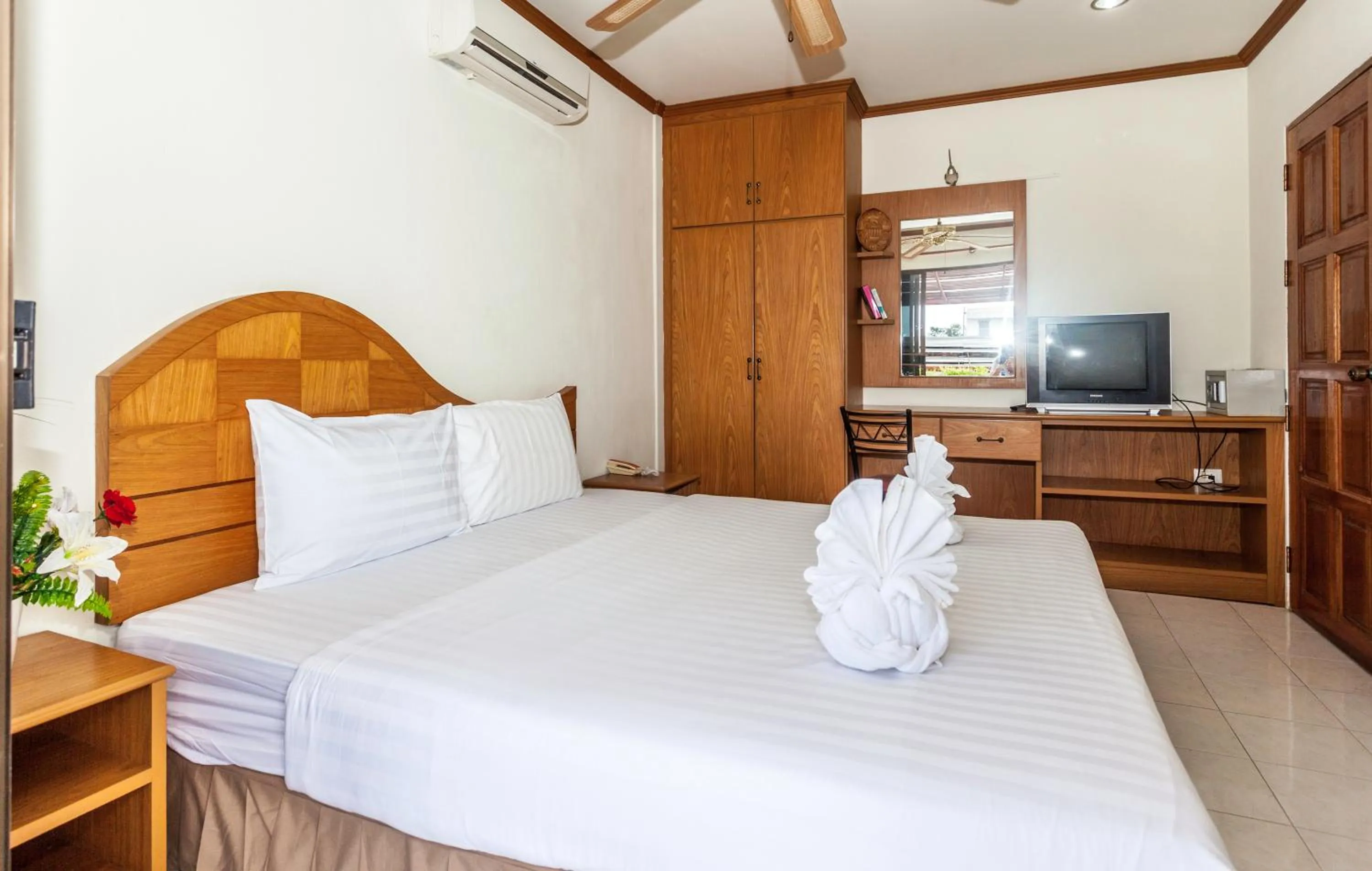 Bed in Andaman Sea Patong