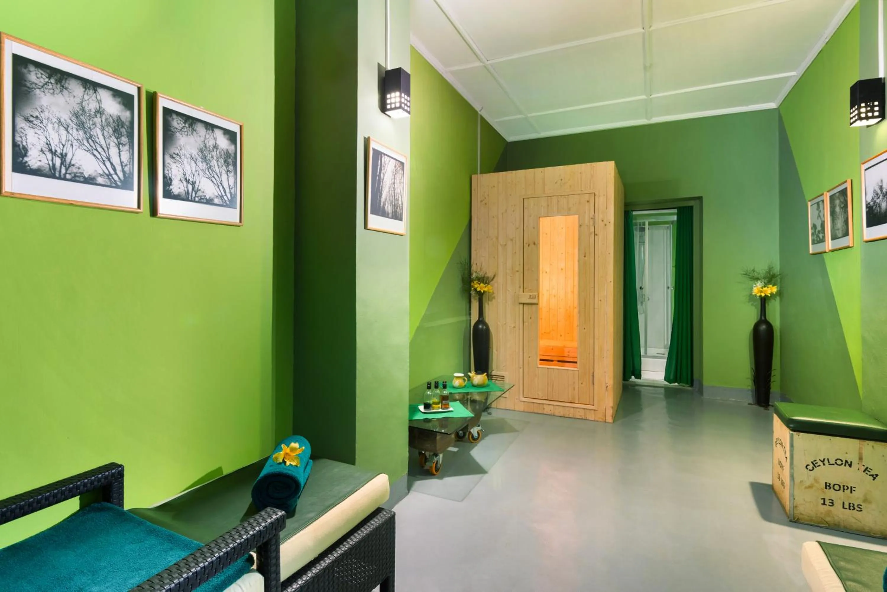 Sauna in Scottish Planter Bungalow- Thema Collection