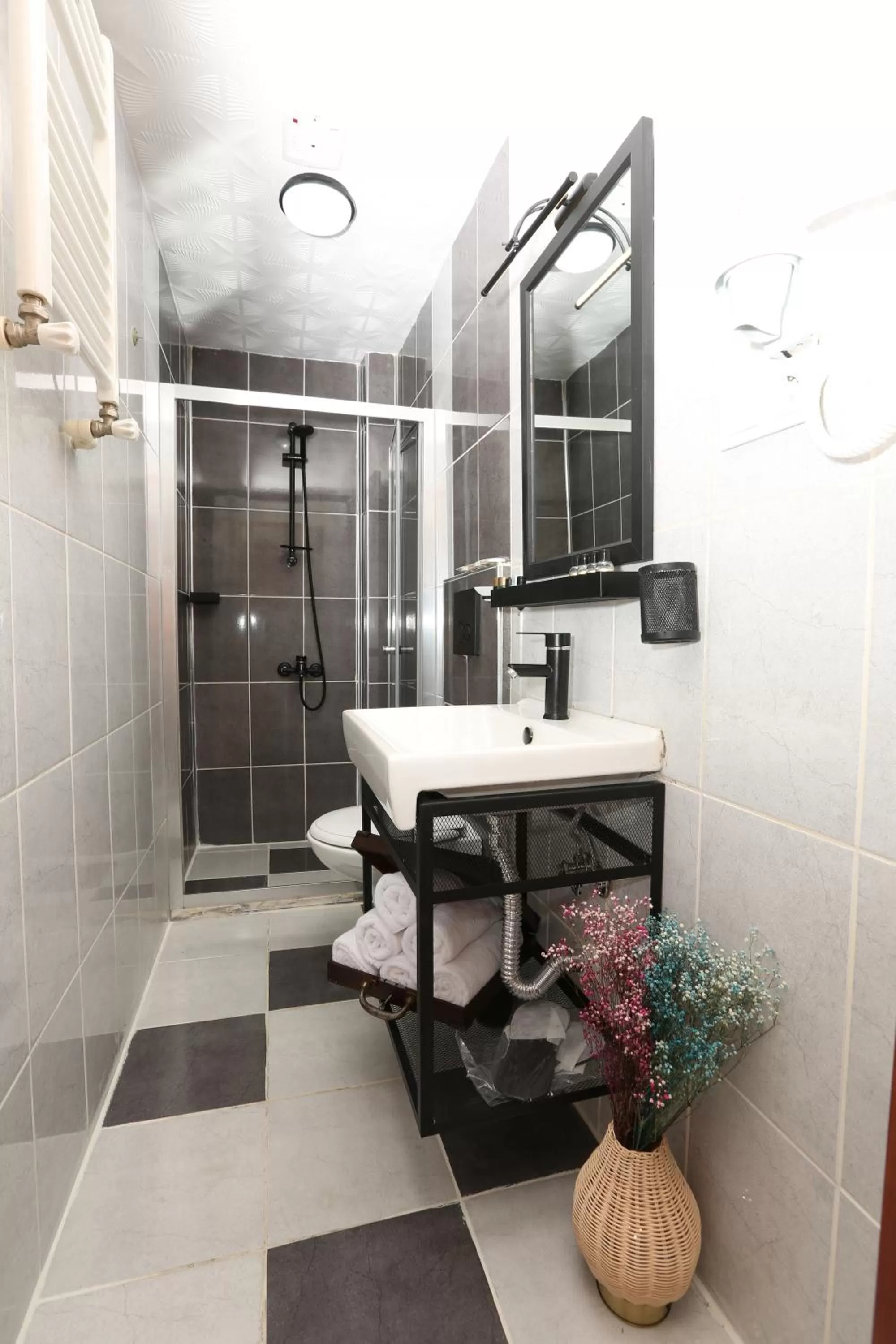 Standard Twin Room in Perazre Hotel