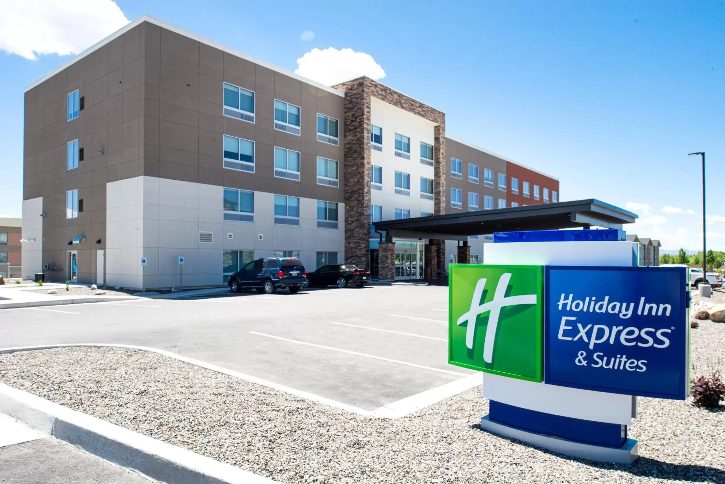 Property building in Holiday Inn Express & Suites - Elko, an IHG Hotel