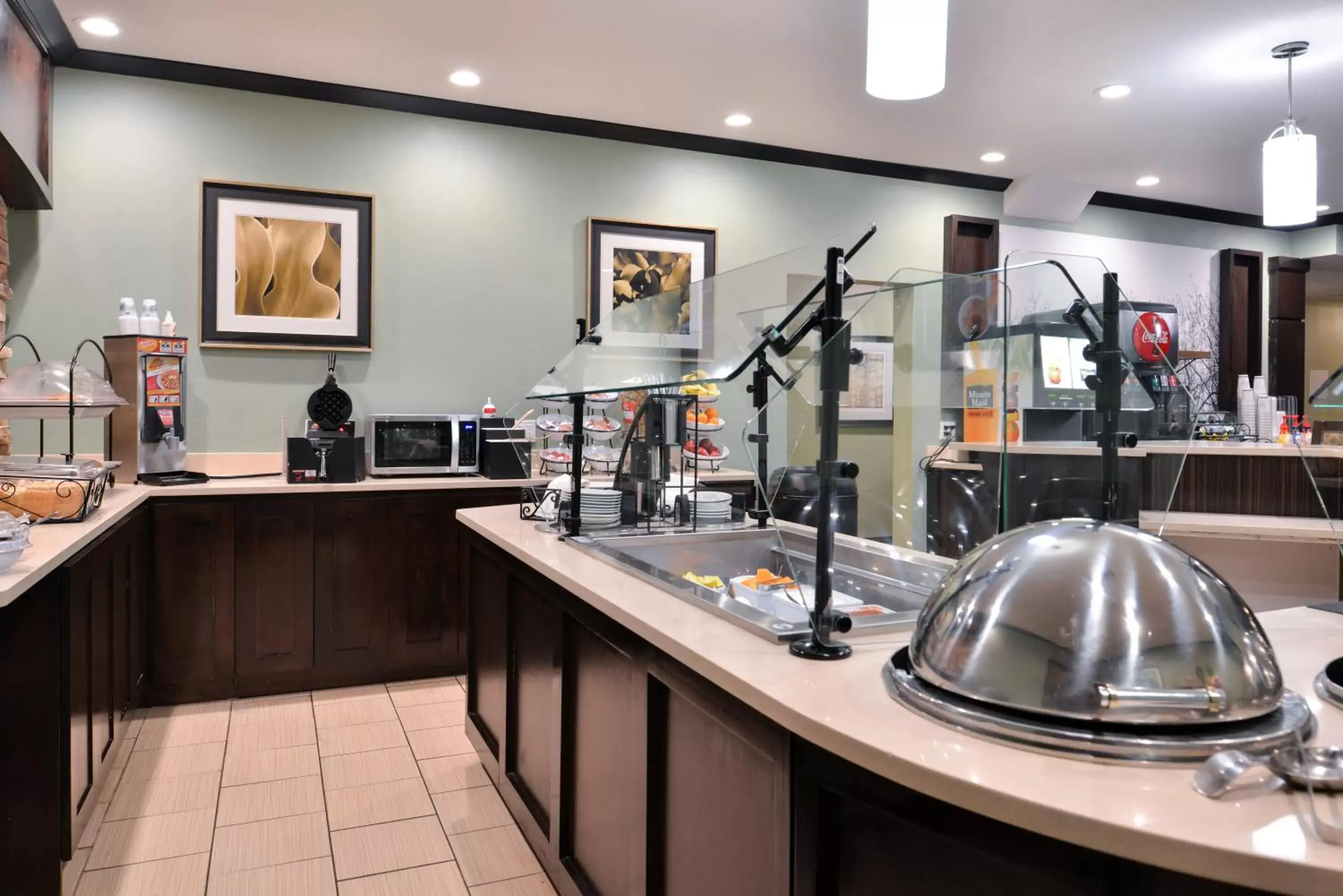 Breakfast, Kitchen/Kitchenette in Staybridge Suites Wichita Falls, an IHG Hotel