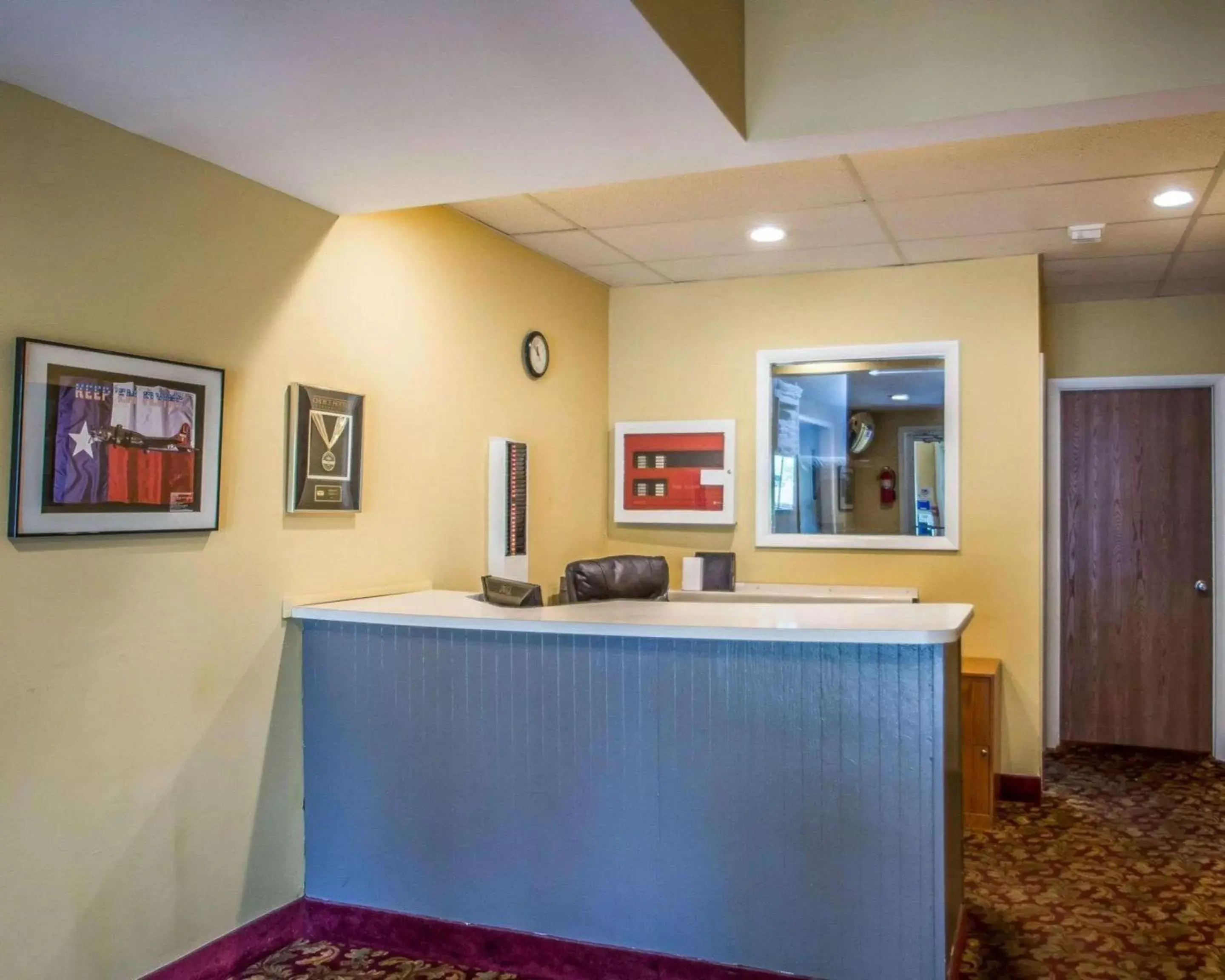 Lobby or reception, Lobby/Reception in Rodeway Inn Lakeville