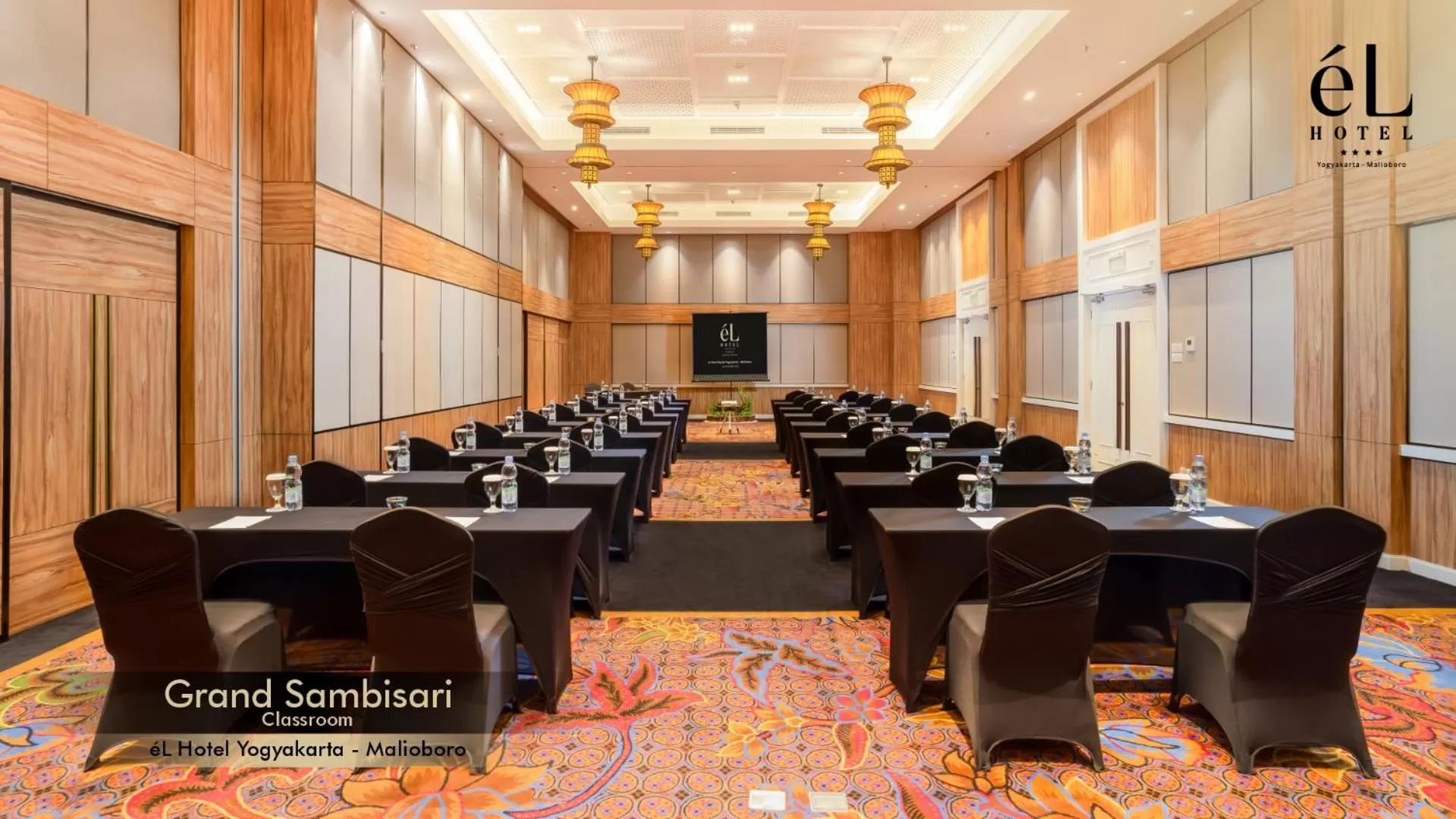 Meeting/conference room in eL Hotel Yogyakarta Malioboro