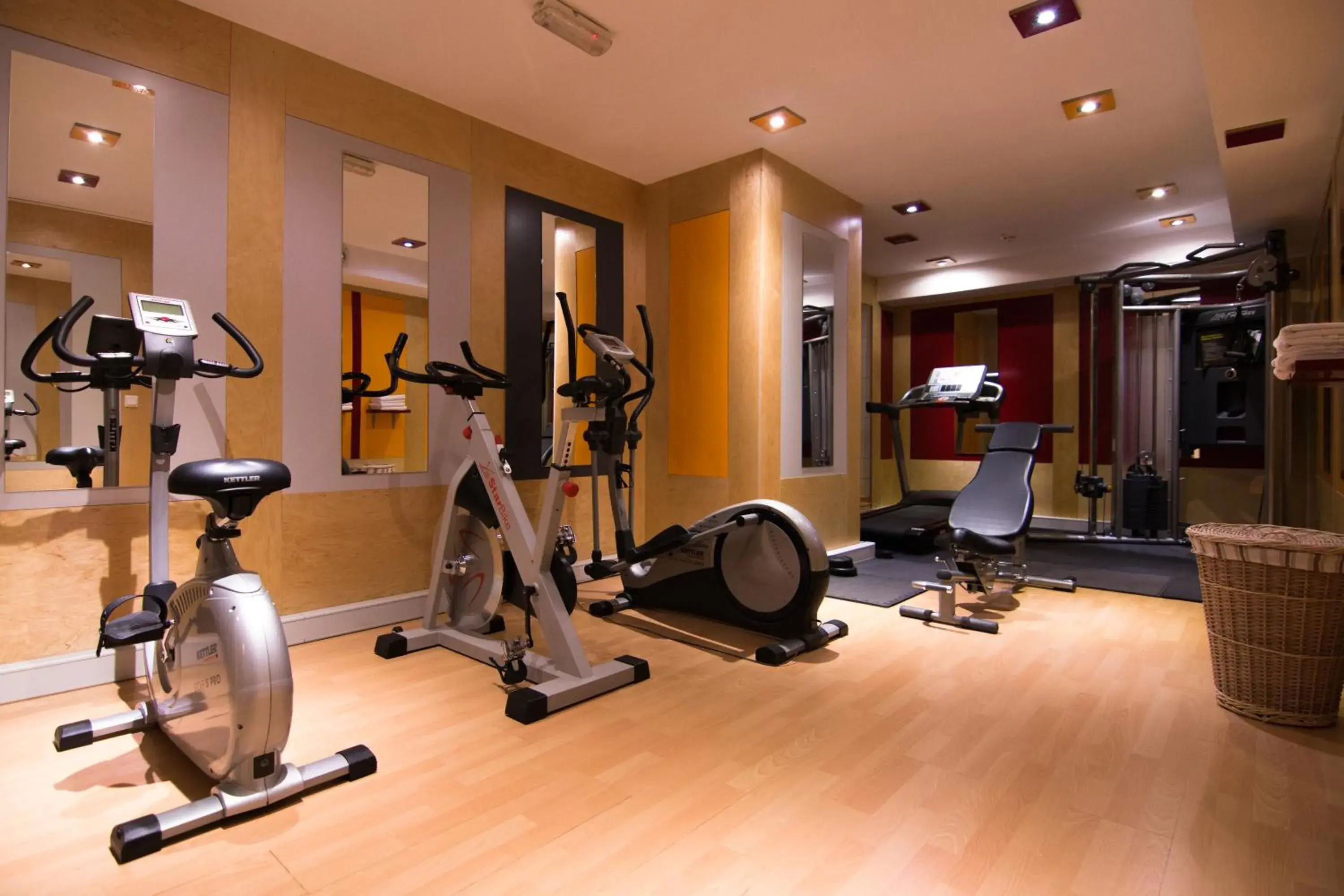 Fitness centre/facilities in Best Western Plus Grand Hotel Victor Hugo Fitness centre/facilities in Best Western Plus Grand Hotel Victor Hugo