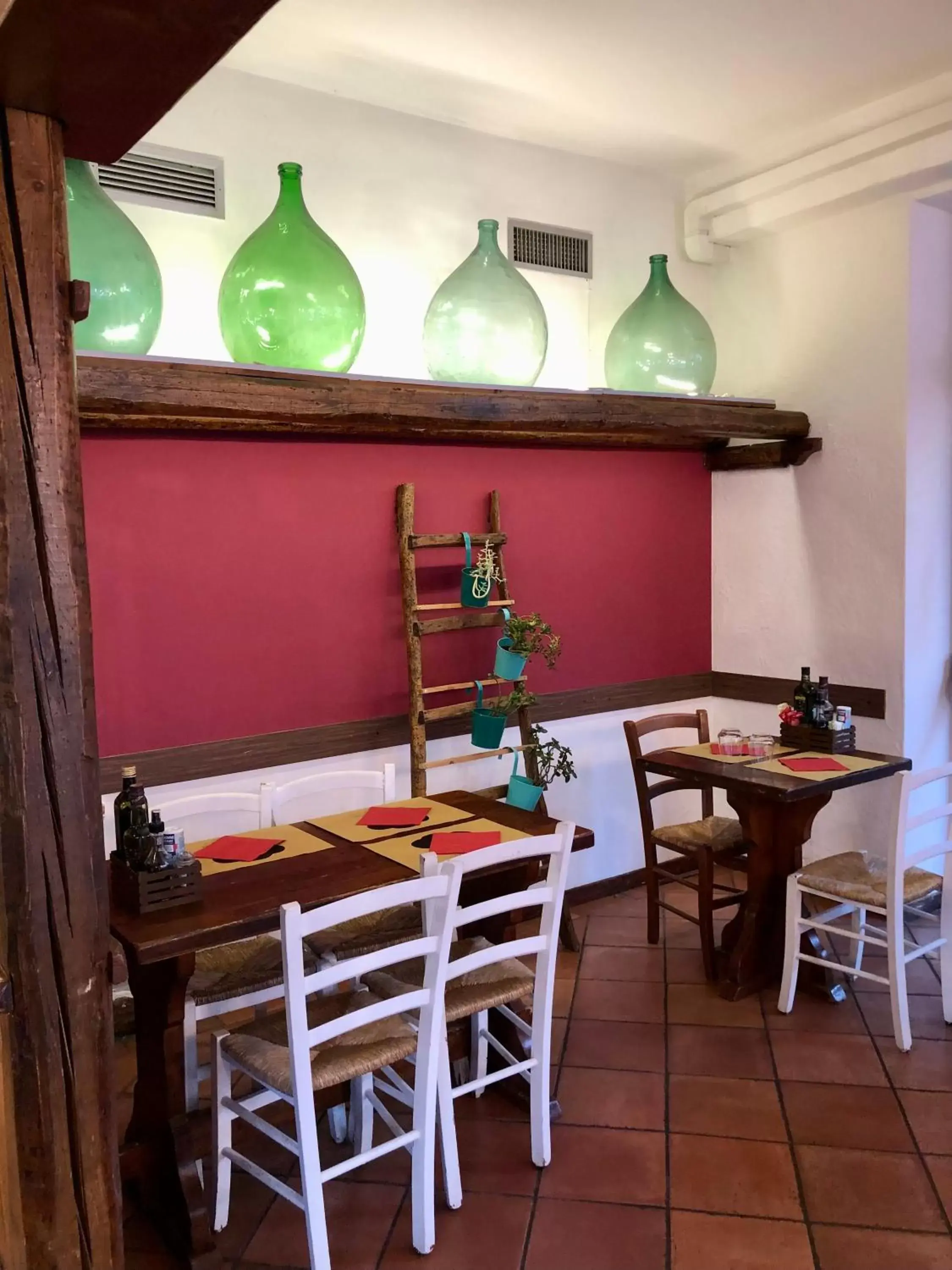 Restaurant/Places to Eat in Hotel Delle Rose