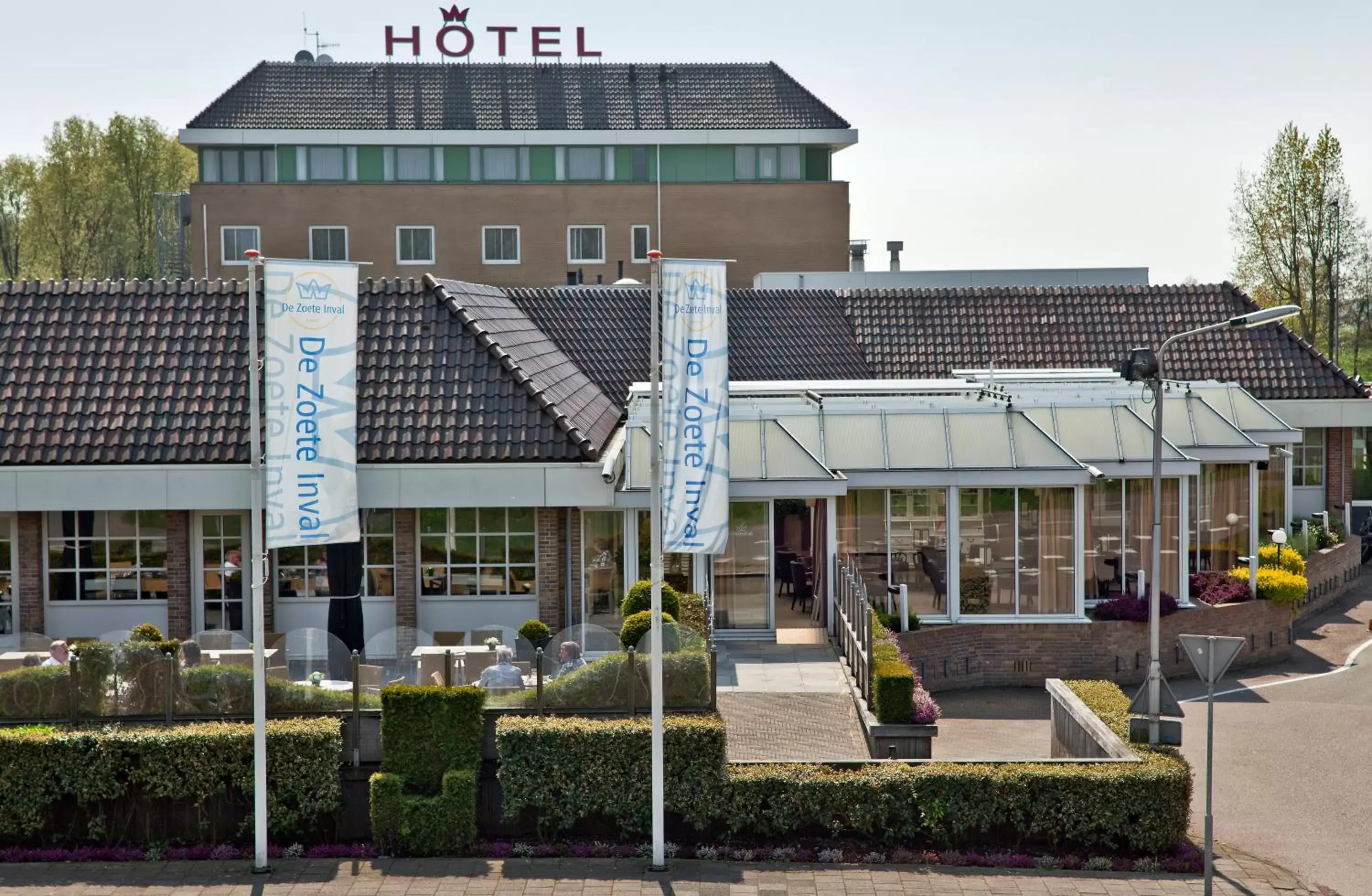 Property Building in Hotel De Zoete Inval Haarlemmerliede