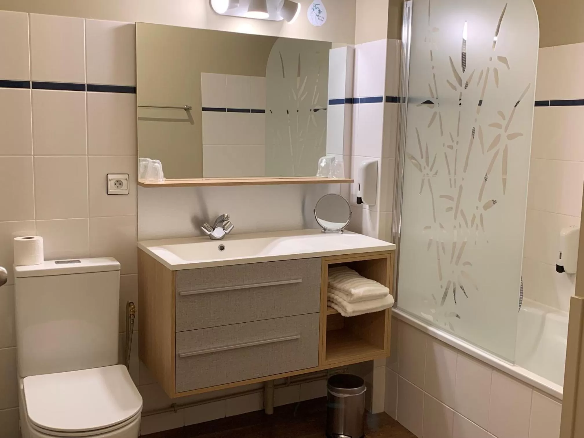 Bathroom in Hôtel Vintage