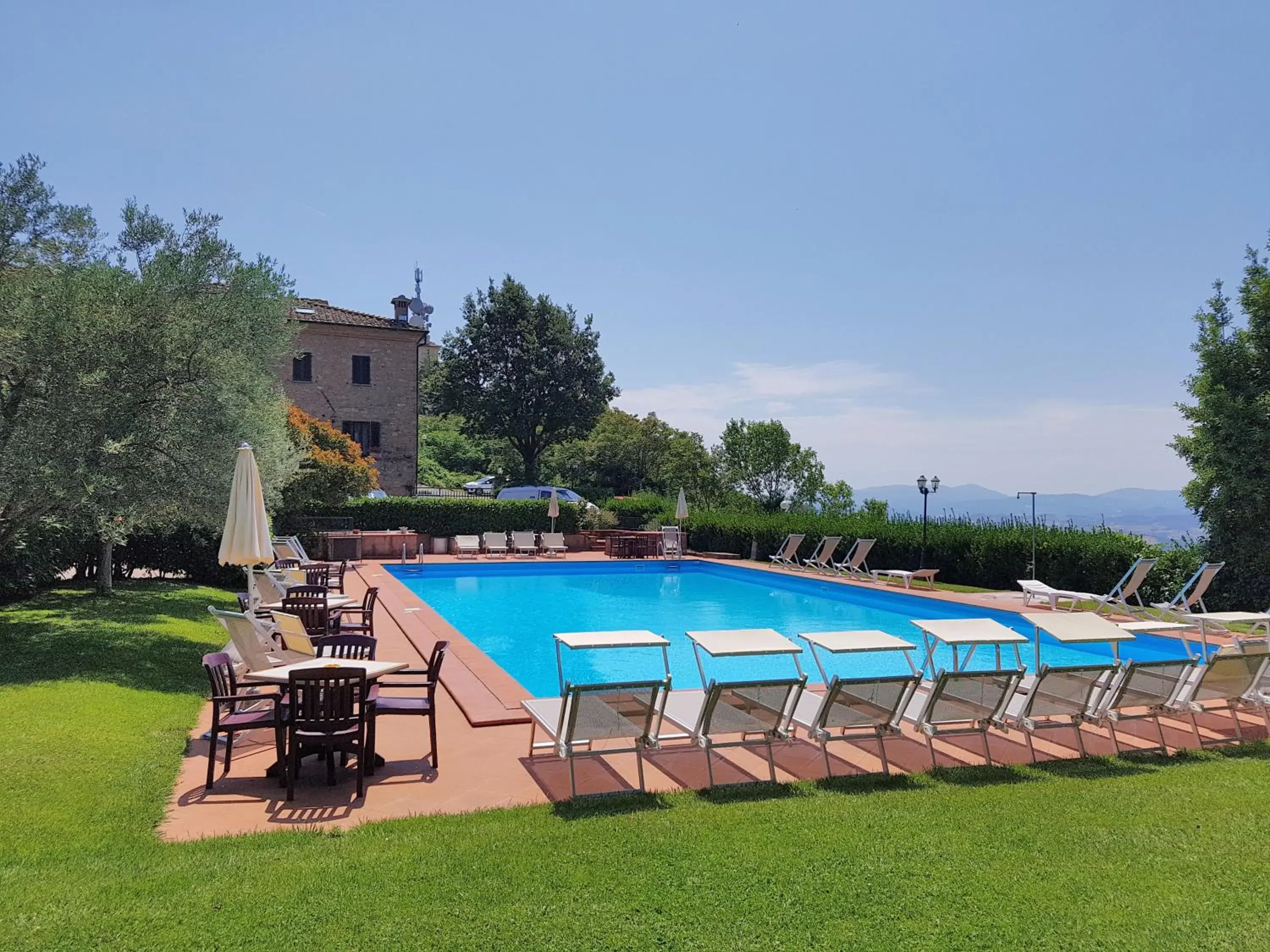 Garden, Swimming Pool in Villa Nencini