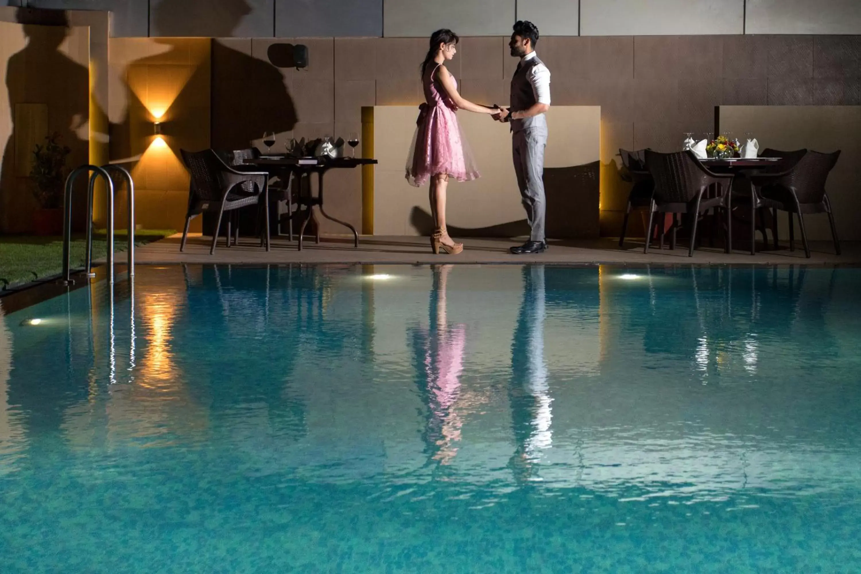 Swimming pool in Radisson Udaipur Swimming pool in Radisson Udaipur