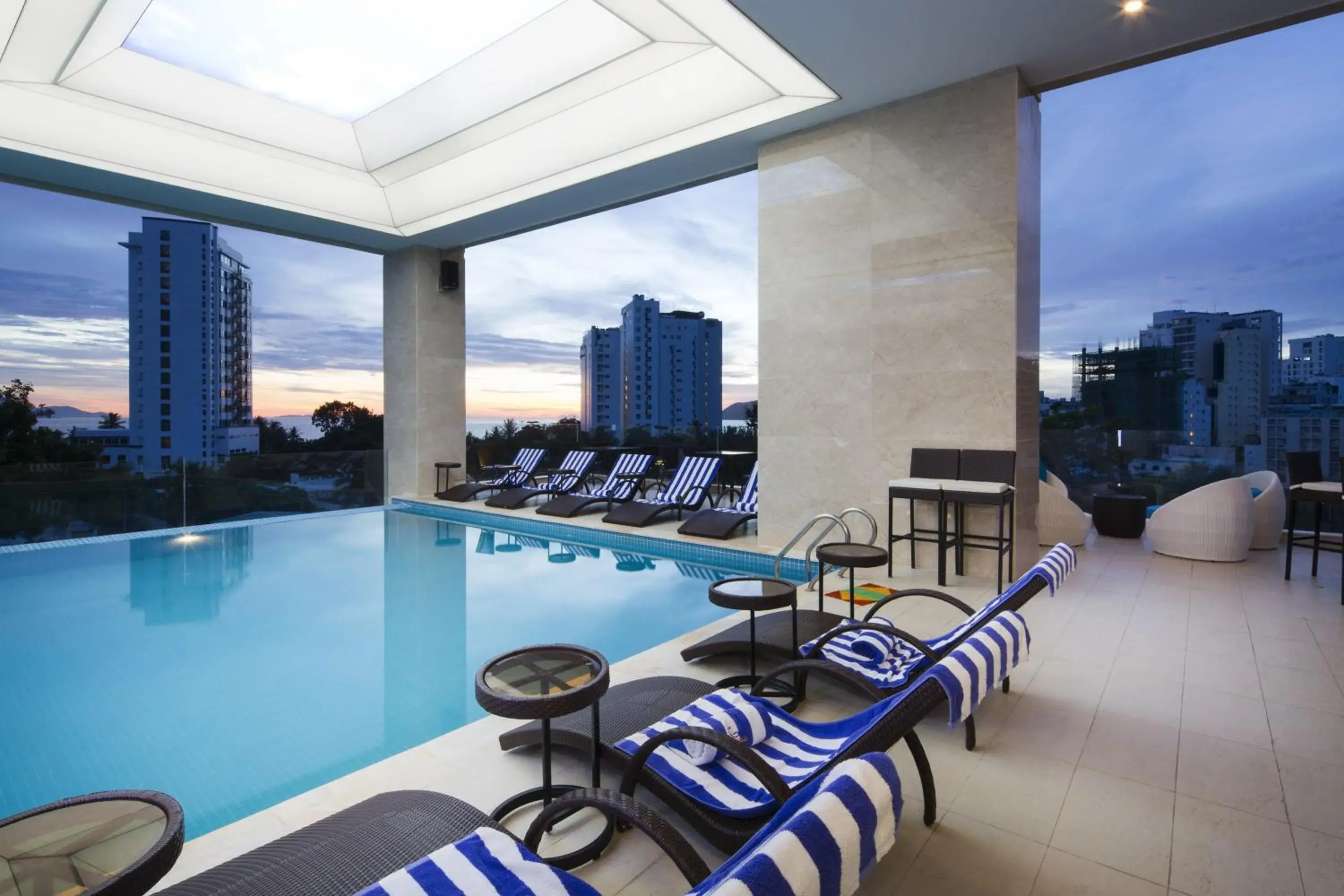 Swimming Pool in Dendro Gold Hotel