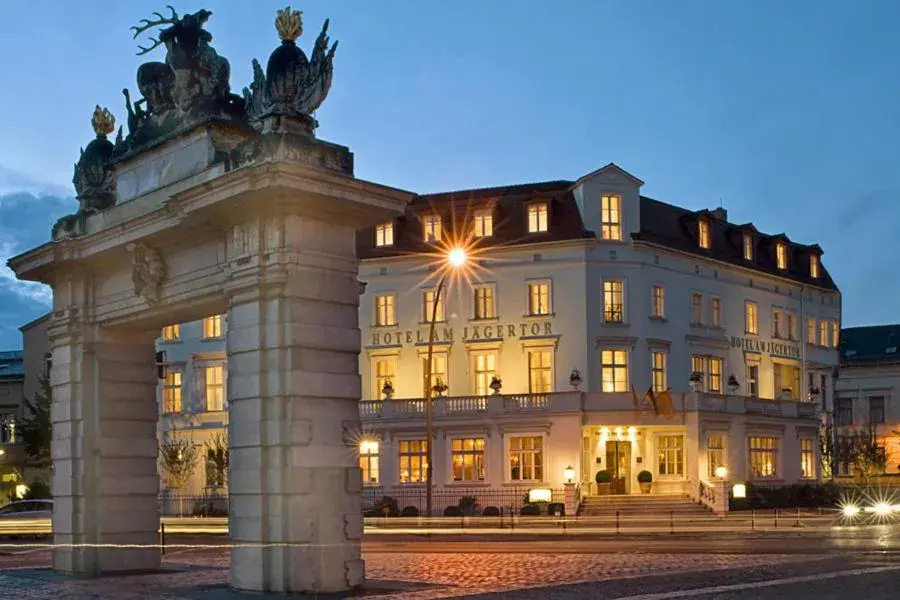 Facade/entrance, Property Building in Hotel Am Jägertor