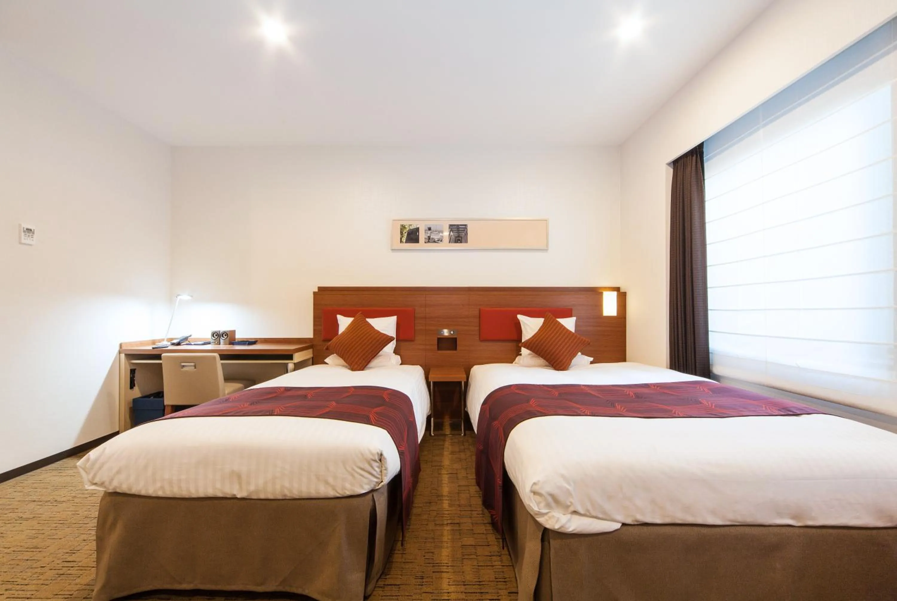 Photo of the whole room, Bed in HOTEL MYSTAYS Haneda
