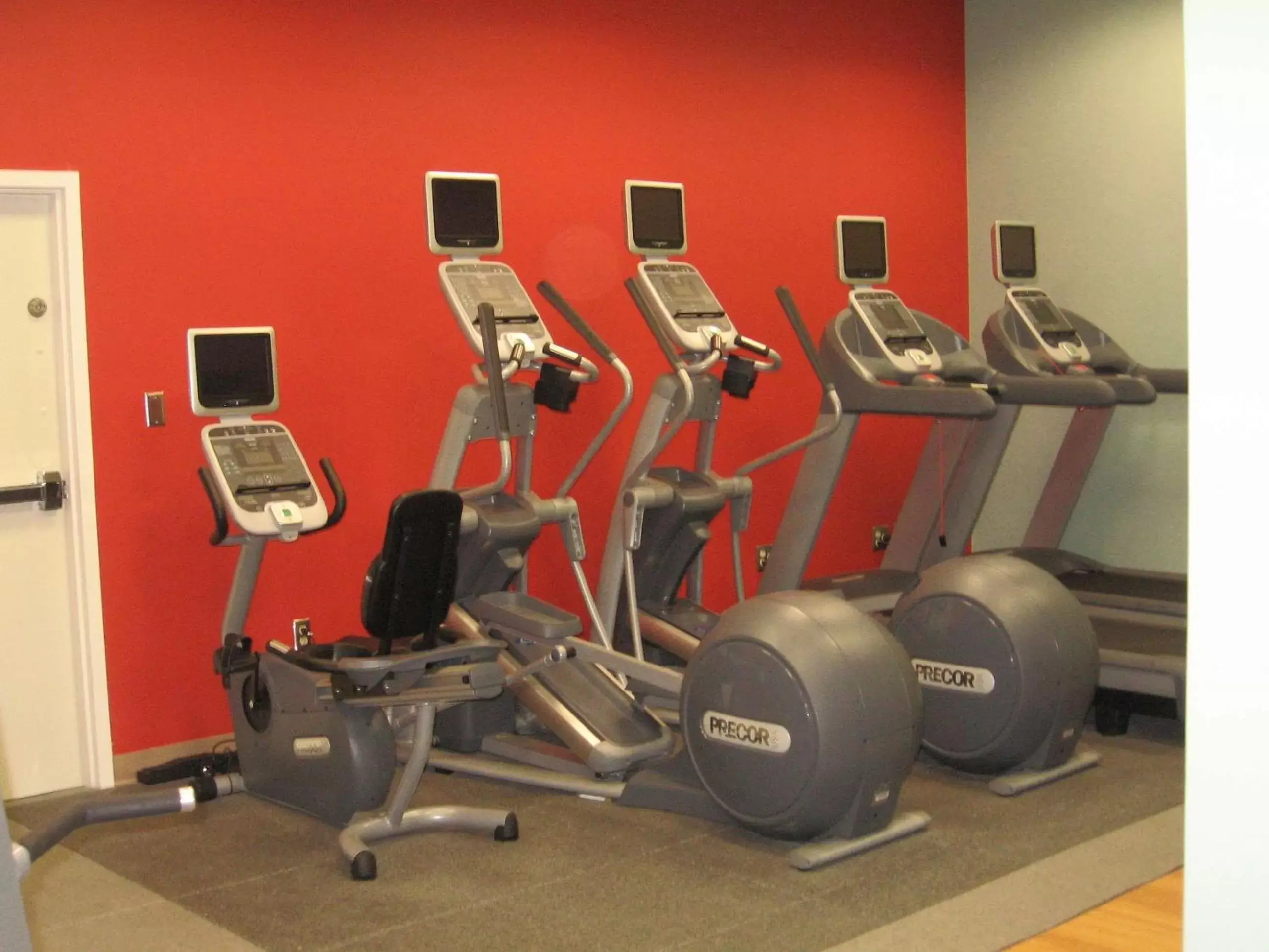 Fitness centre/facilities, Fitness Center/Facilities in DoubleTree by Hilton Springfield