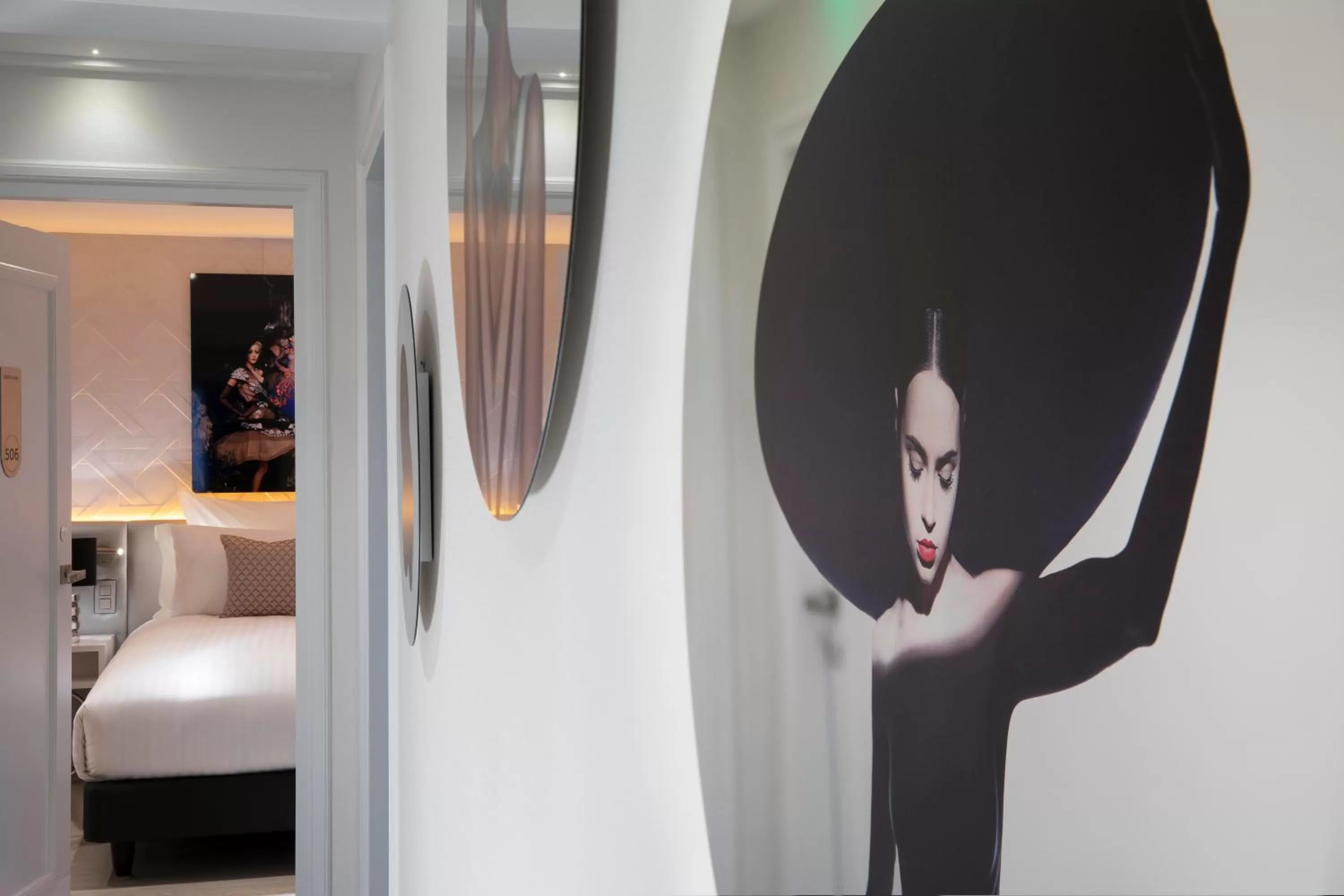 Decorative detail, Bed in Hôtel Dress Code