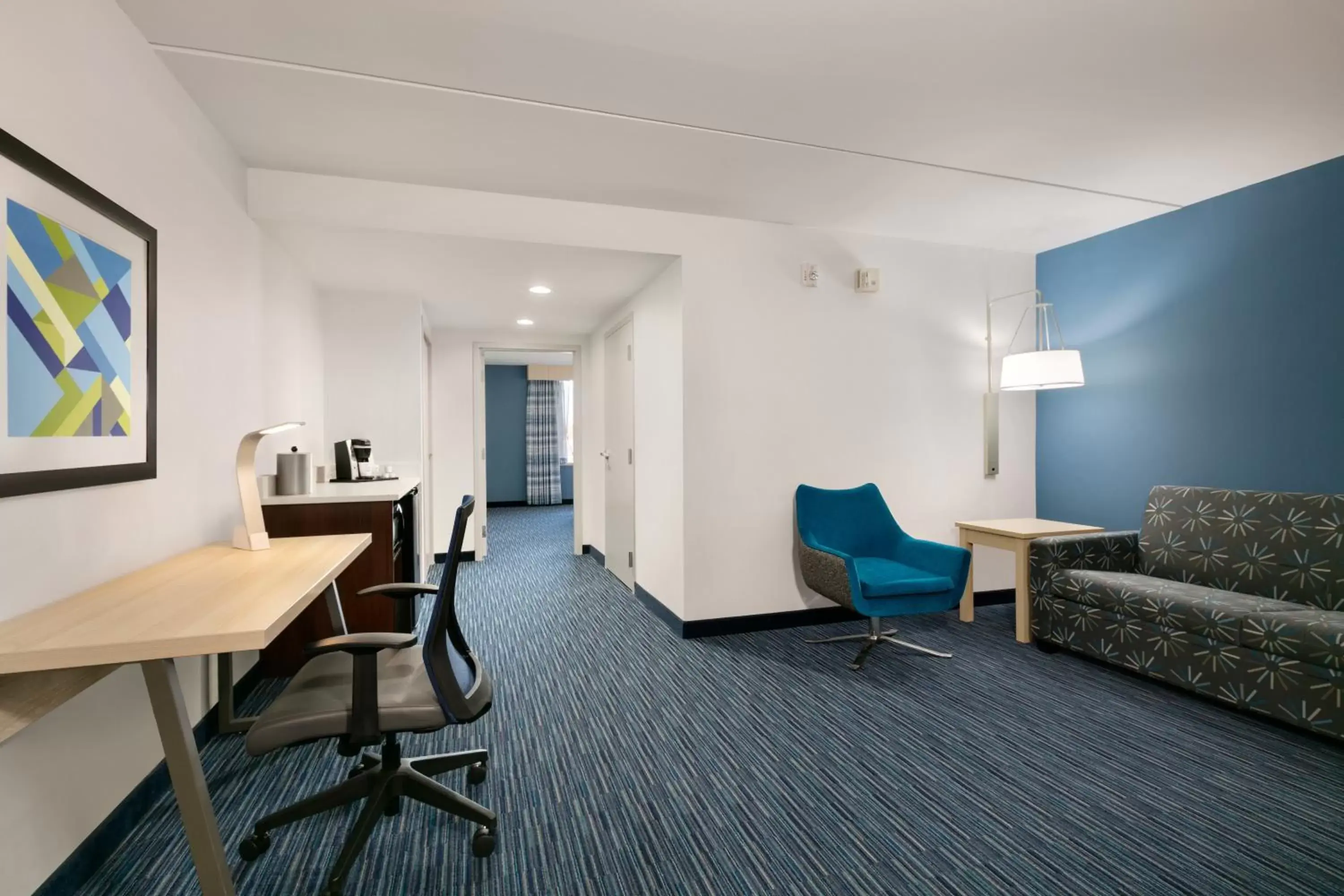 Photo of the whole room, Seating Area in Holiday Inn Express Hotel & Suites Norfolk Airport, an IHG Hotel