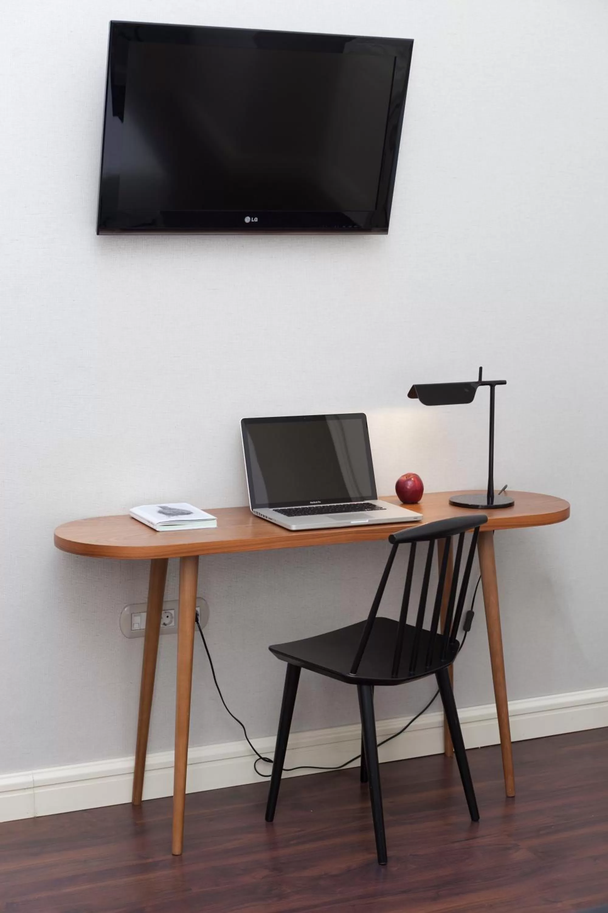 TV and multimedia in Hotel Sardinero Madrid