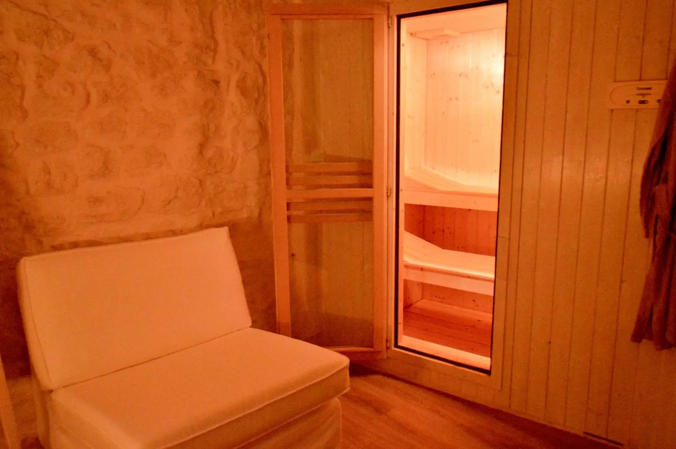 Sauna, Seating Area in Albergo Diffuso Dimora Rossi