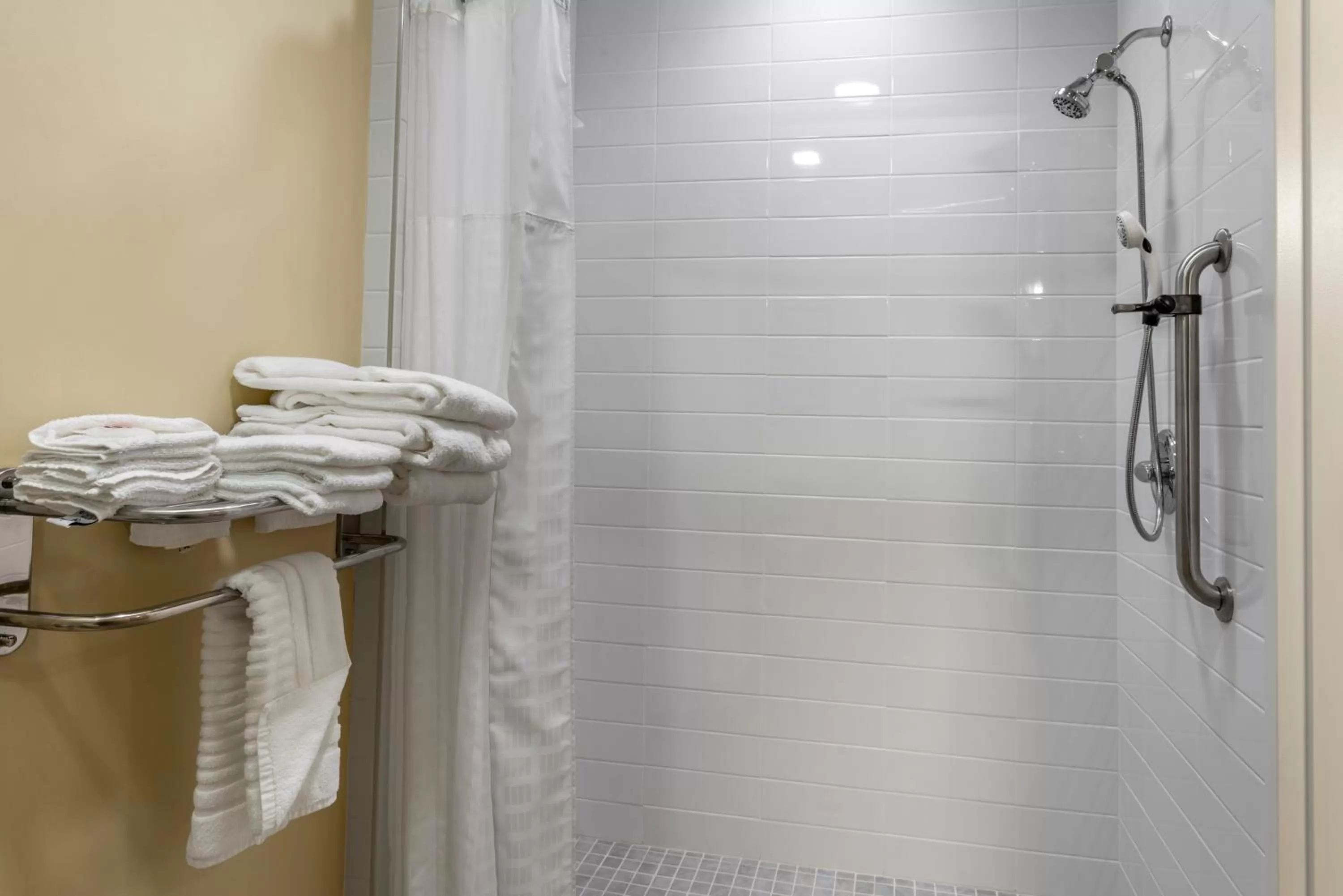 Bathroom in Comfort Inn Brewster