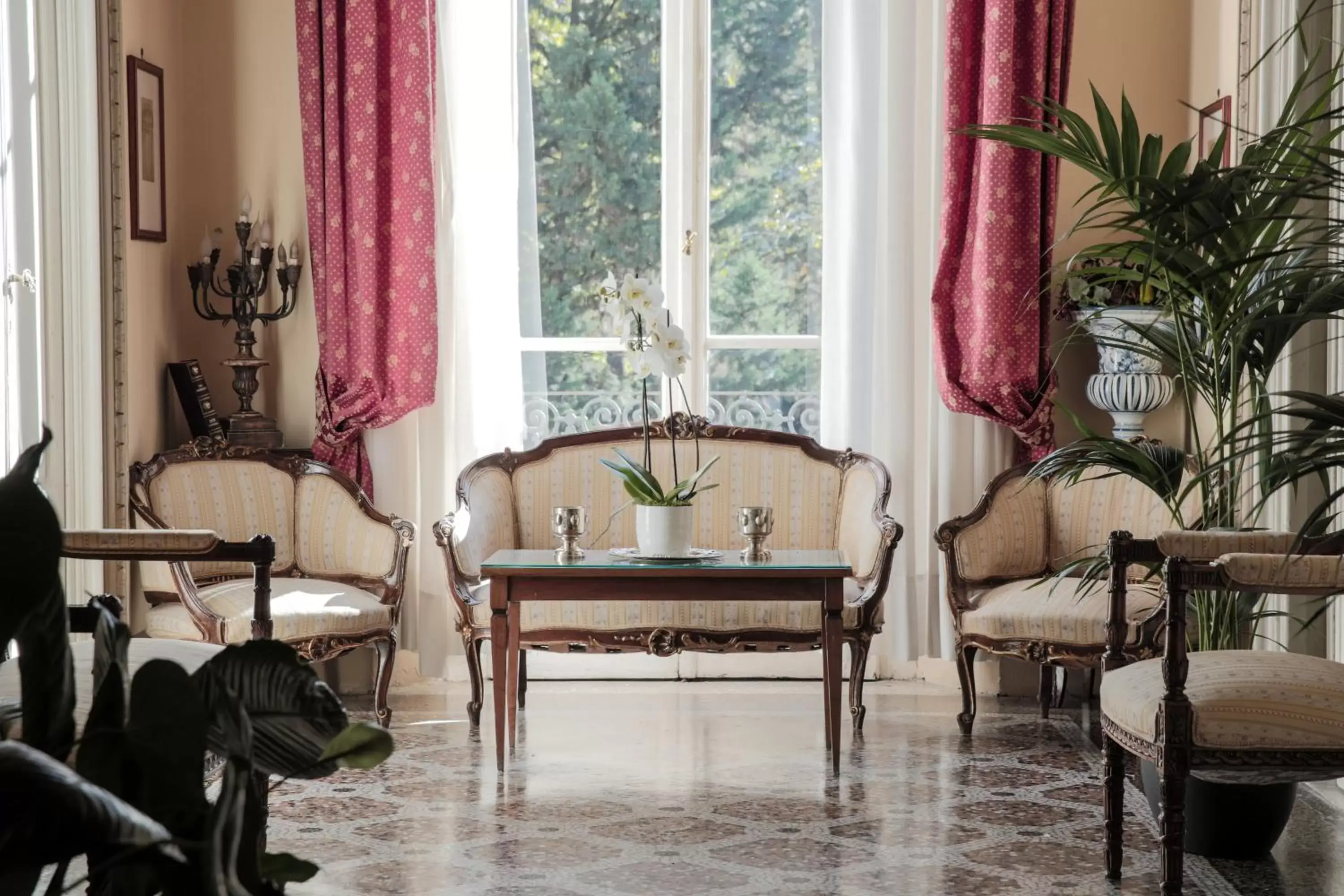 Decorative detail, Seating Area in Hotel Villa Liana