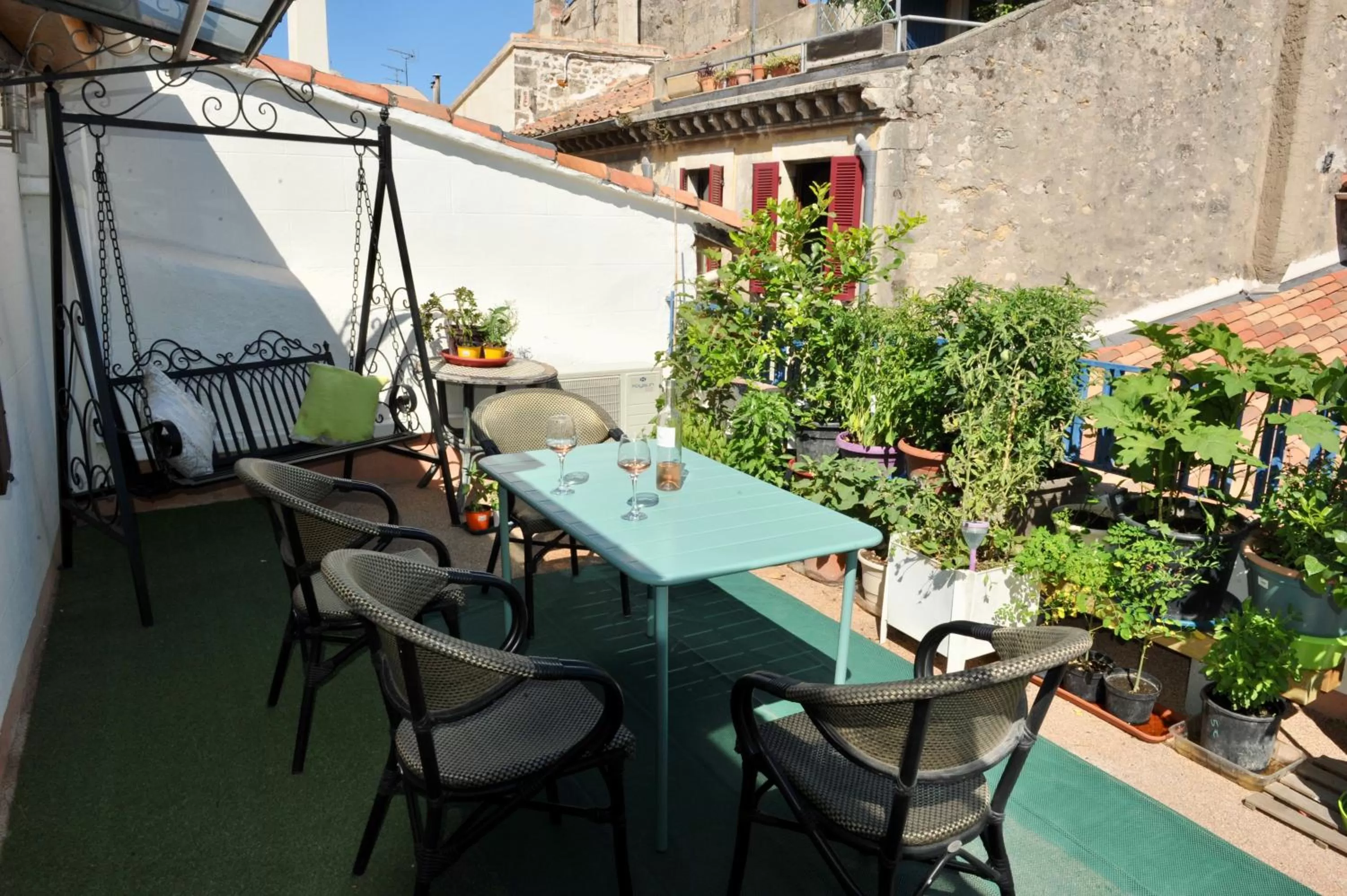 Patio in Loft Apartment , La Terrasse Centre Ville d'Arles,