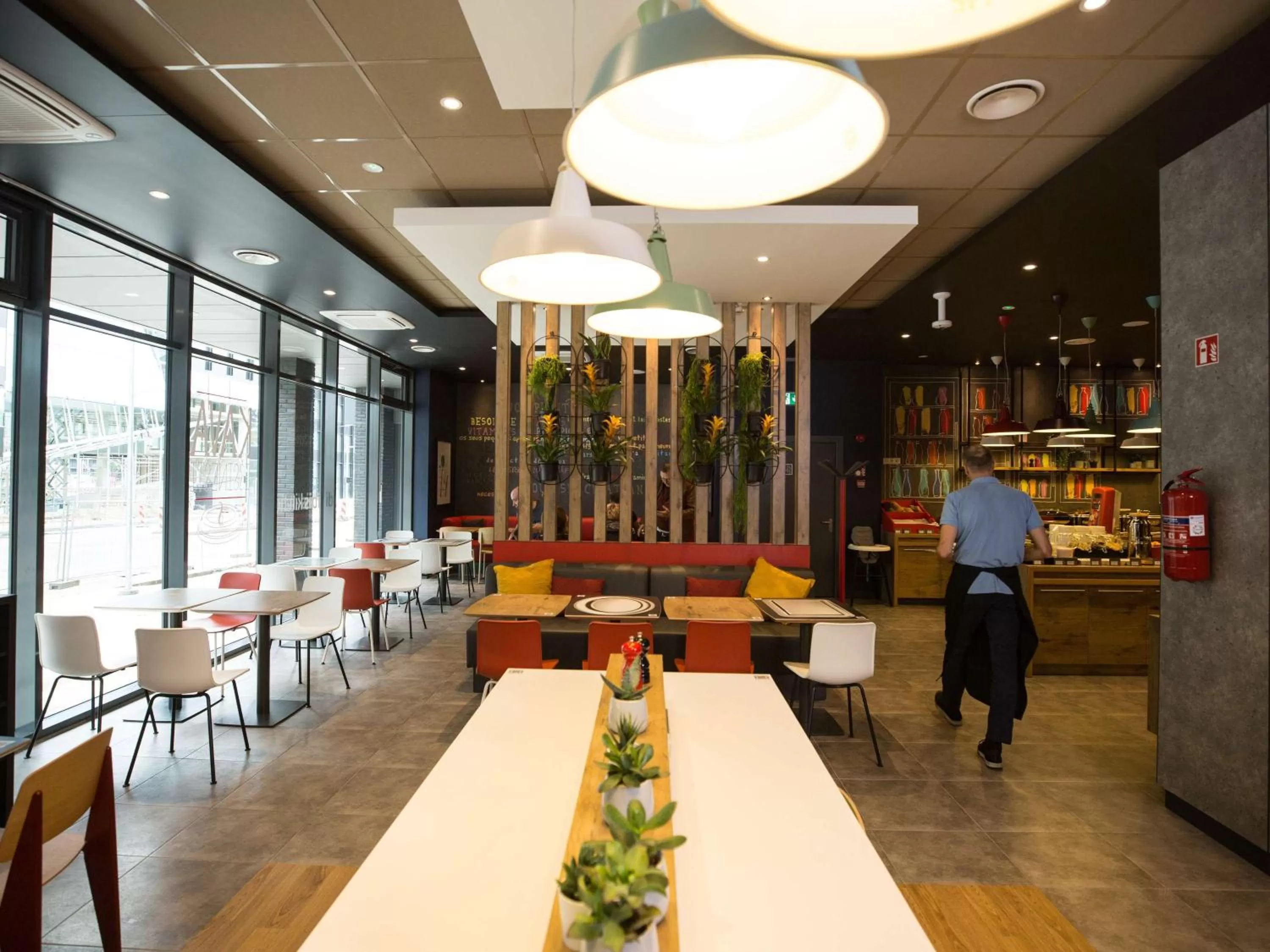 Restaurant/places to eat in ibis Vilnius Centre