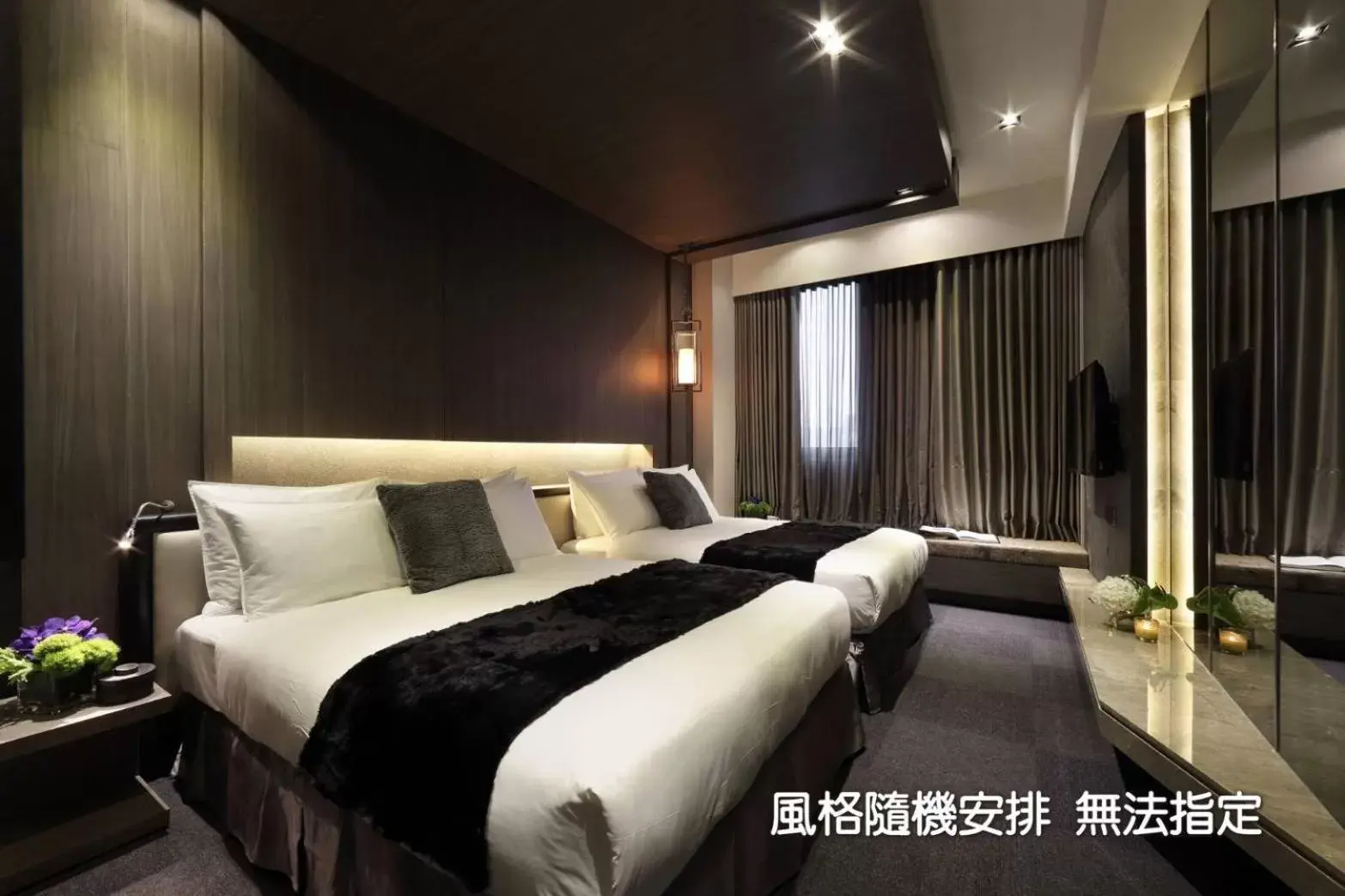 Photo of the whole room, Bed in Boda Hotel