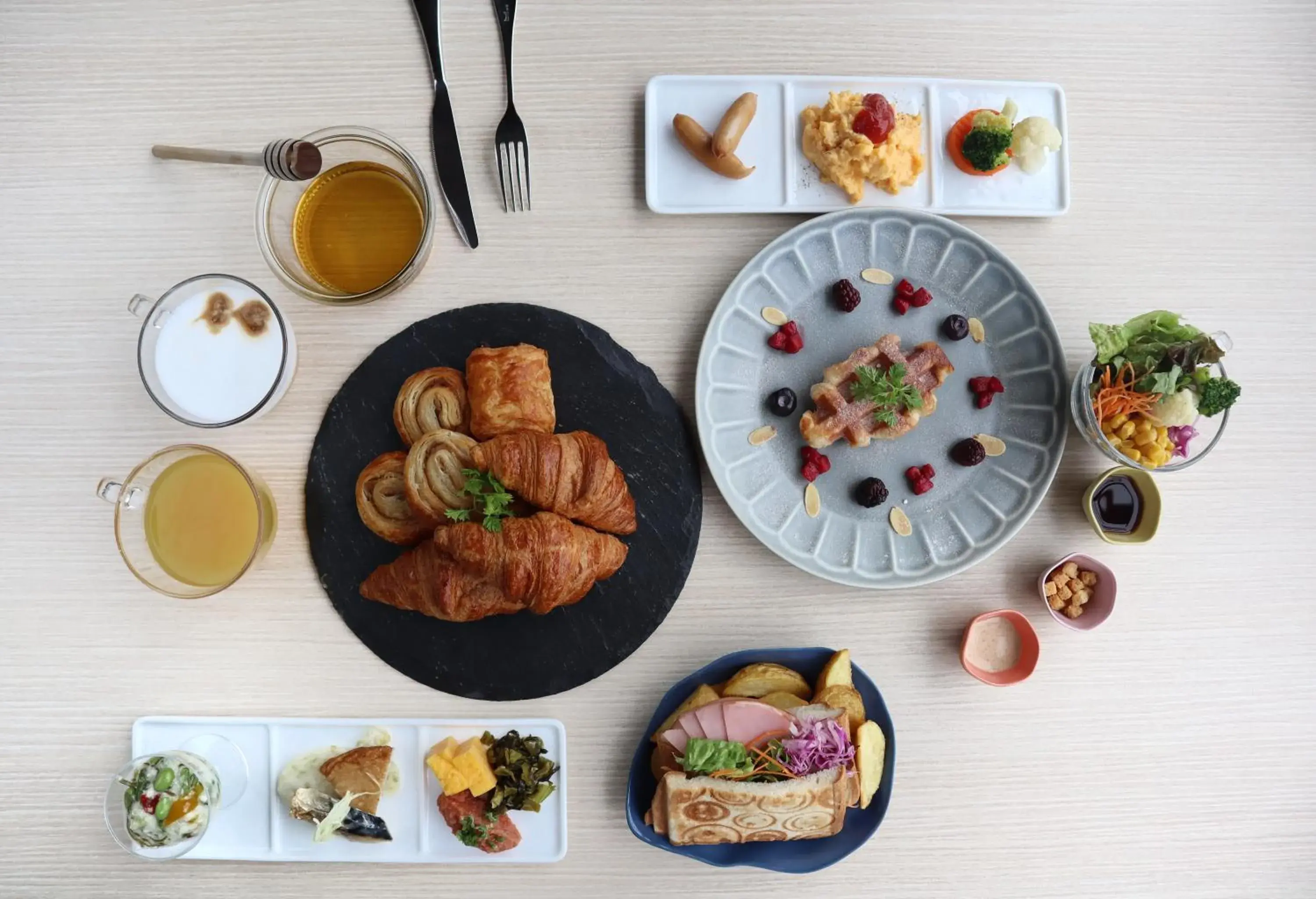 Breakfast, Food in ibis Styles Tokyo Bay